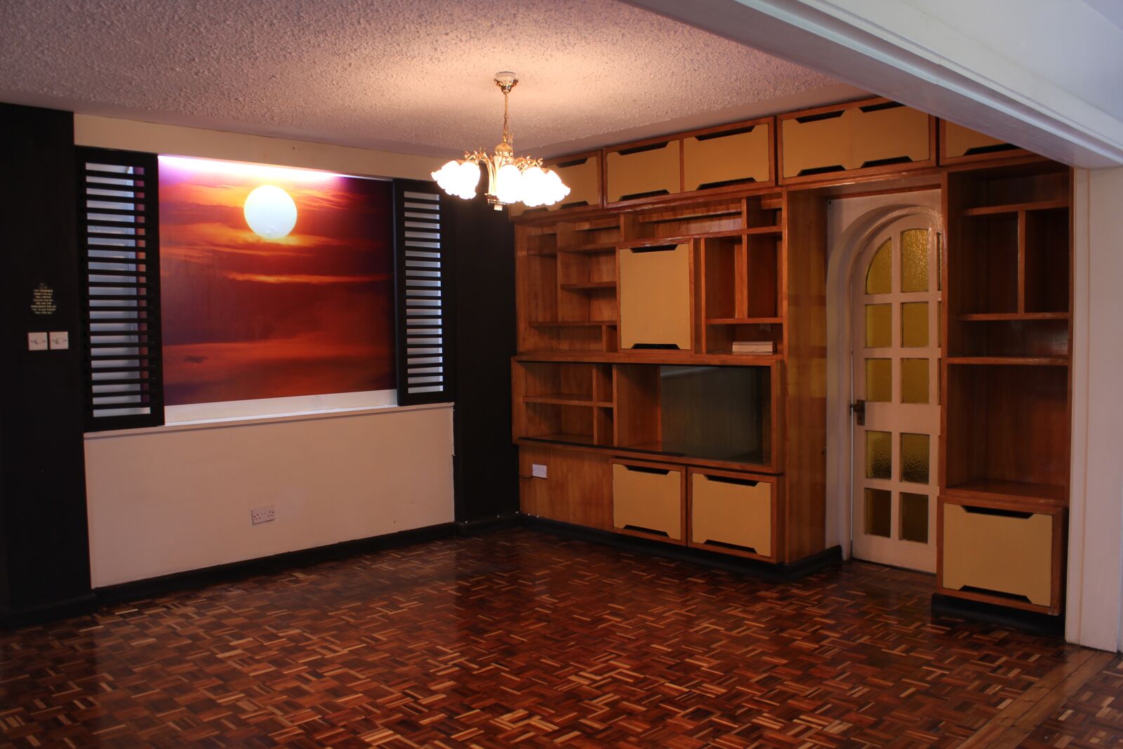 Canon EOS 600D (Rebel EOS T3i / EOS Kiss X5) sample photo. House, space, living photography