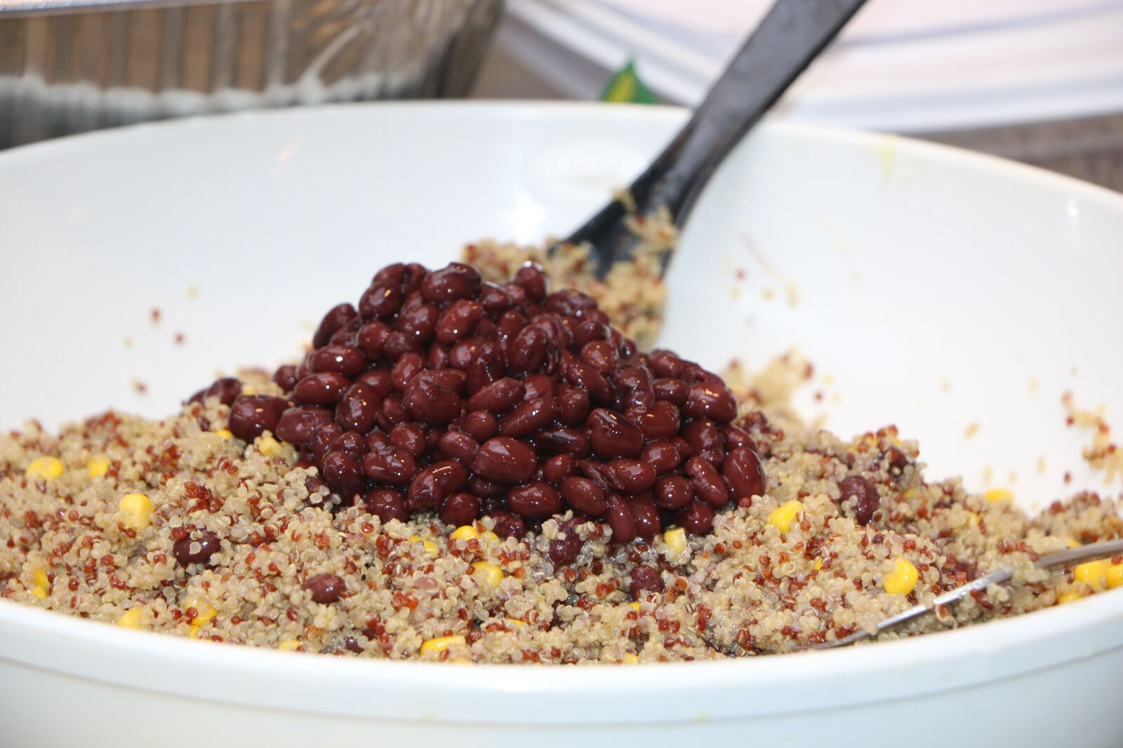Canon EOS 70D sample photo. Quinoa, salad, beans photography