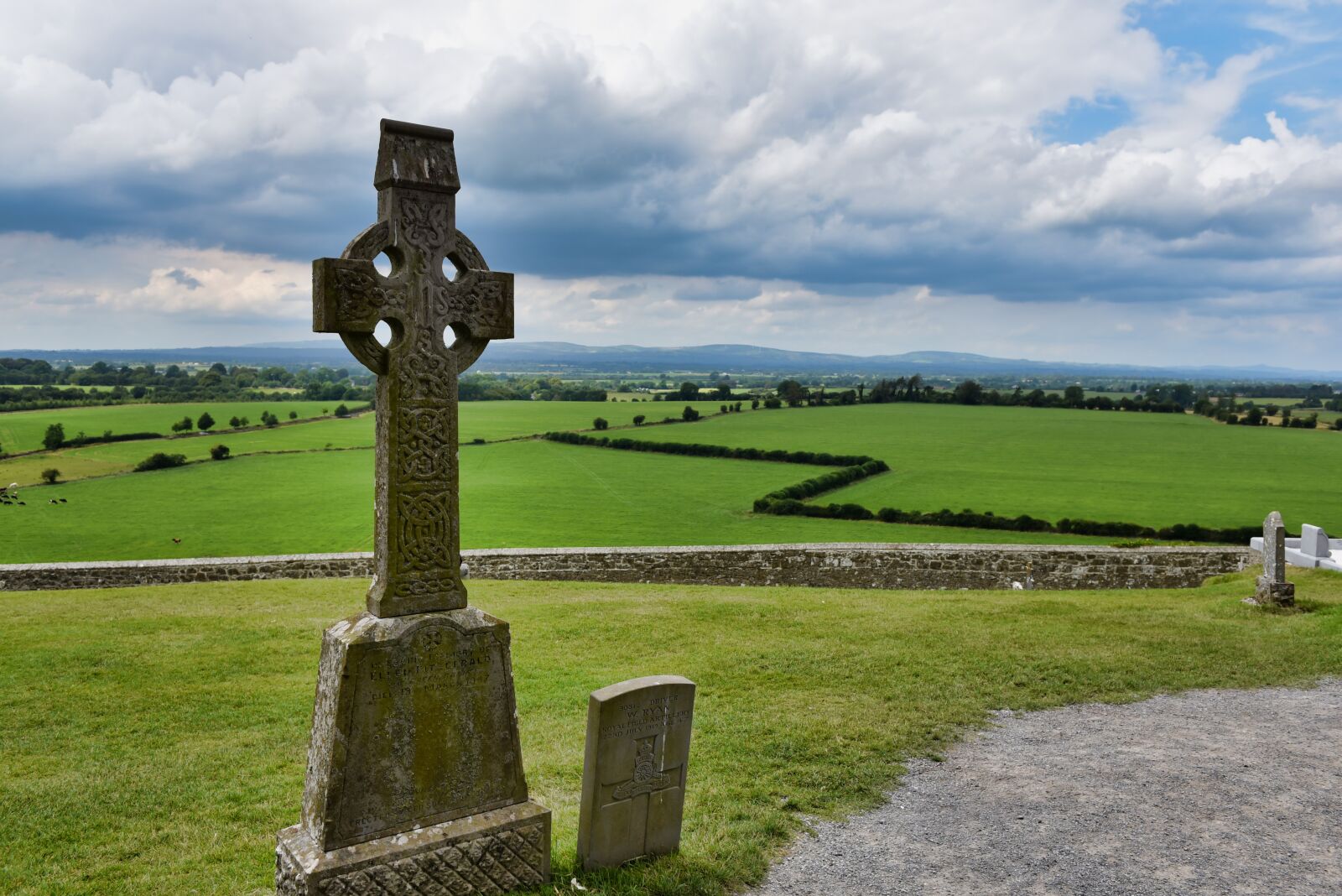 Nikon D750 sample photo. Rock of cashel, ireland photography