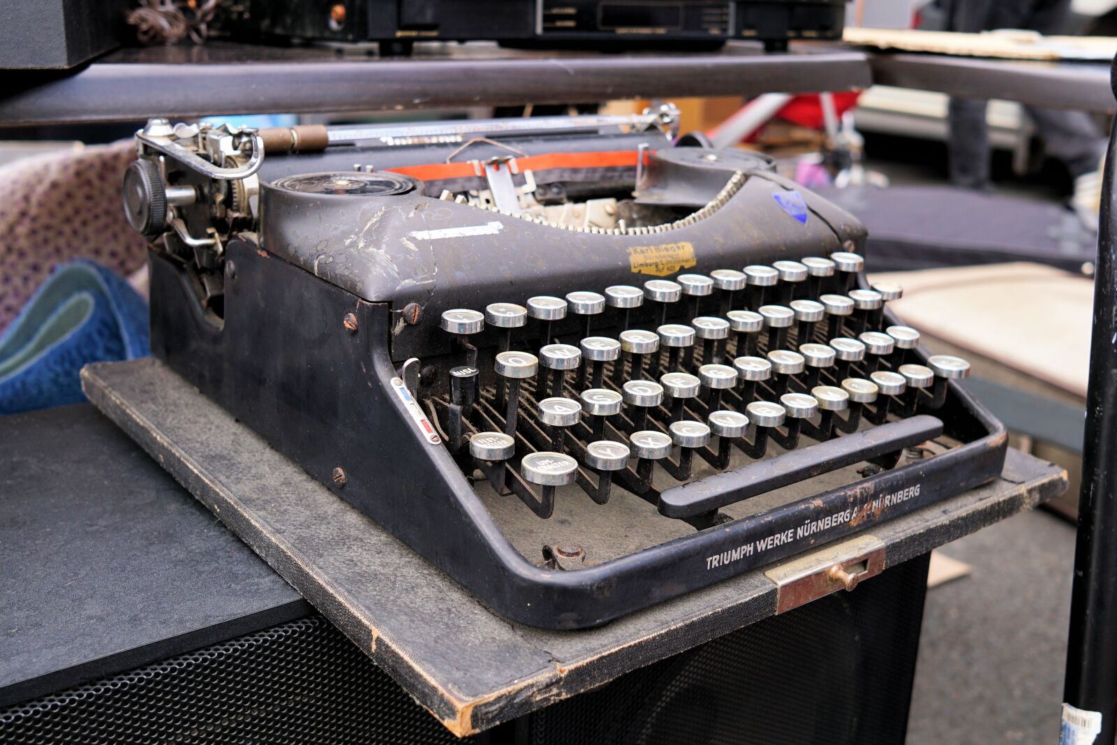 Sony a6000 + Sigma 19mm F2.8 EX DN sample photo. Typewriter, write, tap photography