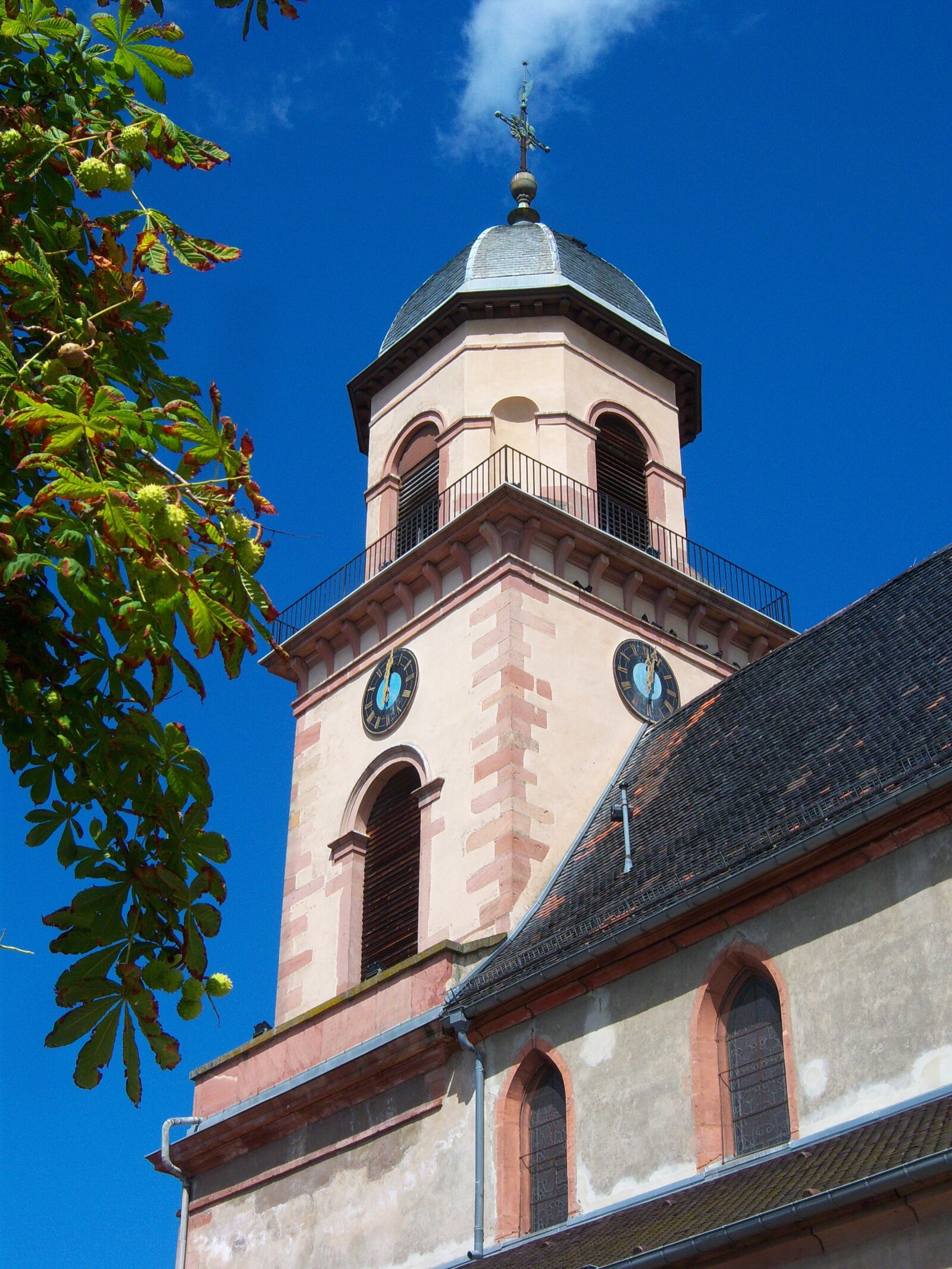 Kodak EASYSHARE V1003 ZOOM DIGITAL CAMERA sample photo. Alsace, church, religion photography