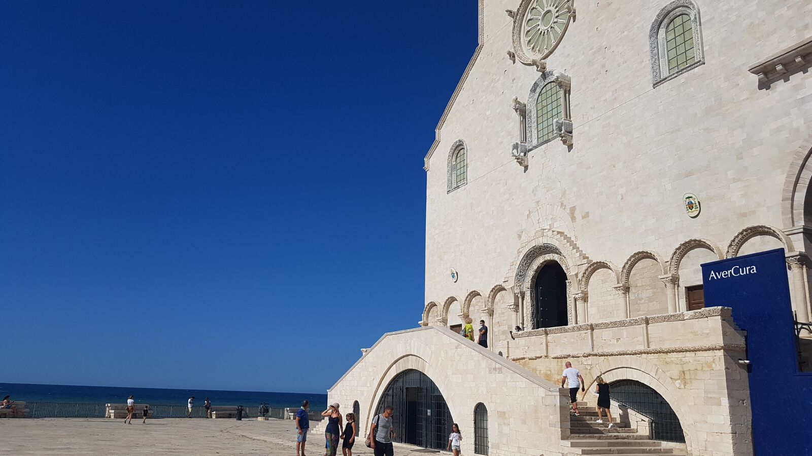 Samsung Galaxy S7 Edge sample photo. Trani, sea, christianity photography