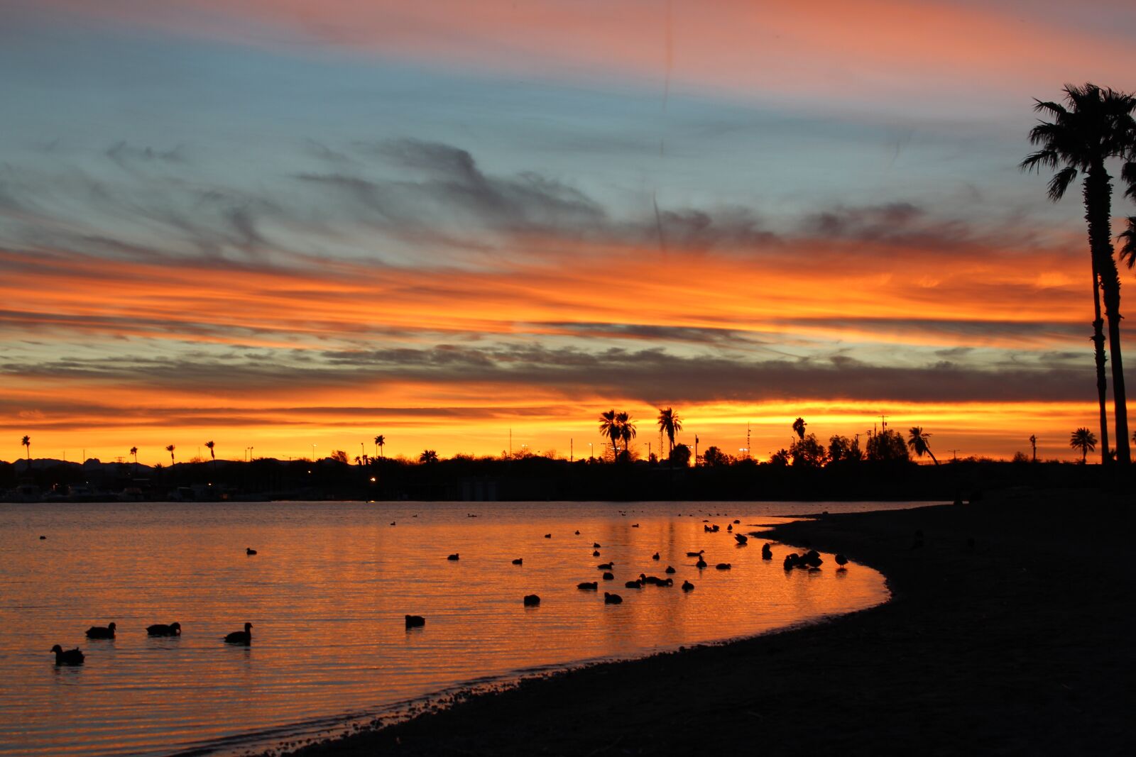 Canon EOS 1200D (EOS Rebel T5 / EOS Kiss X70 / EOS Hi) sample photo. Sunset, arizona, lake photography