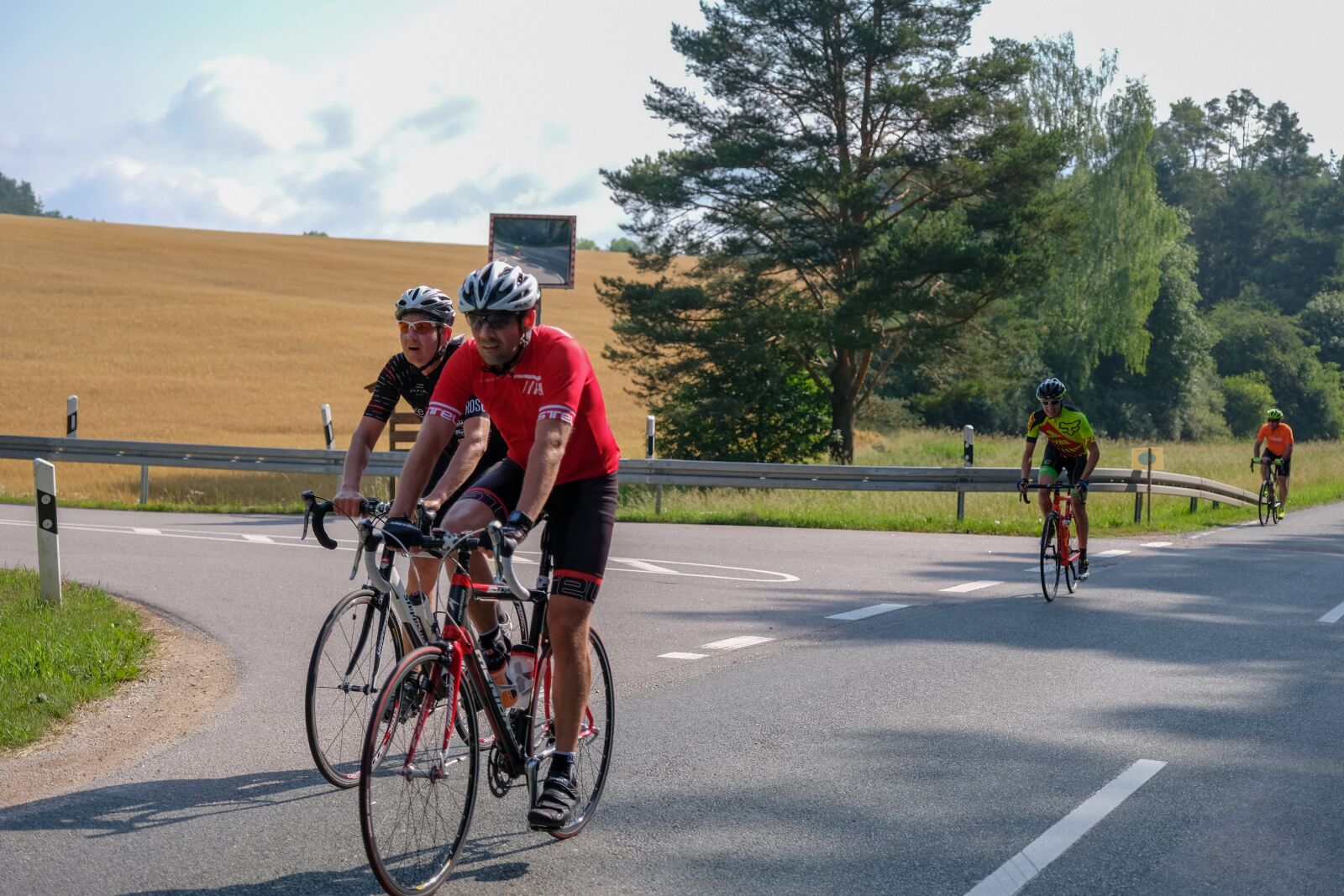 Fujifilm X-T2 sample photo. Road cycling, road bike photography