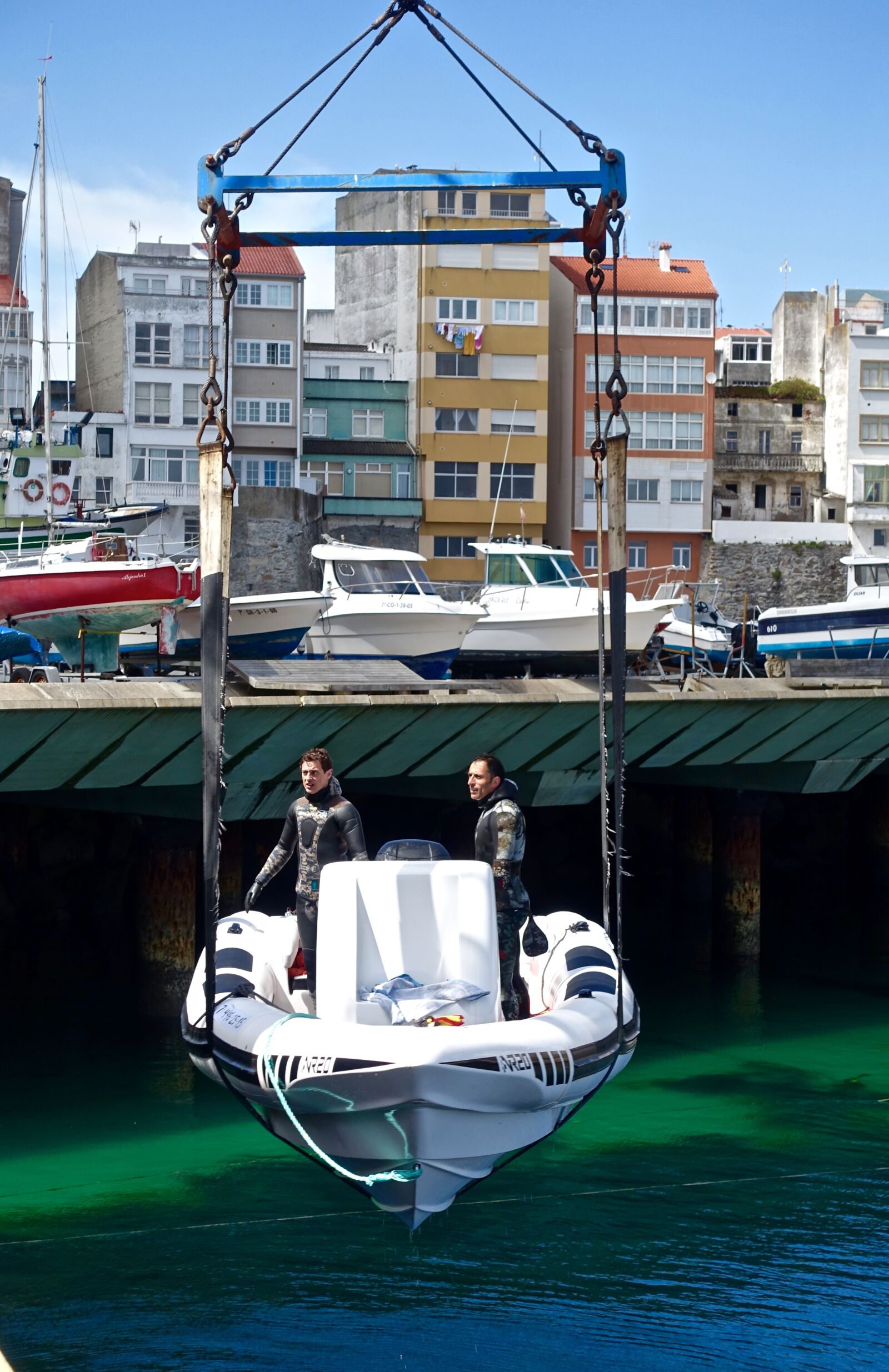 Sony Cyber-shot DSC-RX100 III sample photo. Boat, lift, crane photography