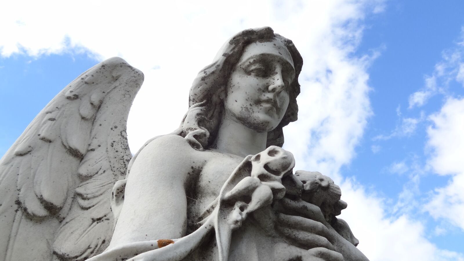 Sony Cyber-shot DSC-HX9V sample photo. Sculpture, angel, heaven photography