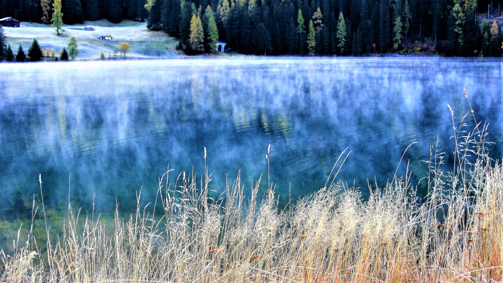 Canon EOS 400D (EOS Digital Rebel XTi / EOS Kiss Digital X) sample photo. Lake, autumn, morning photography