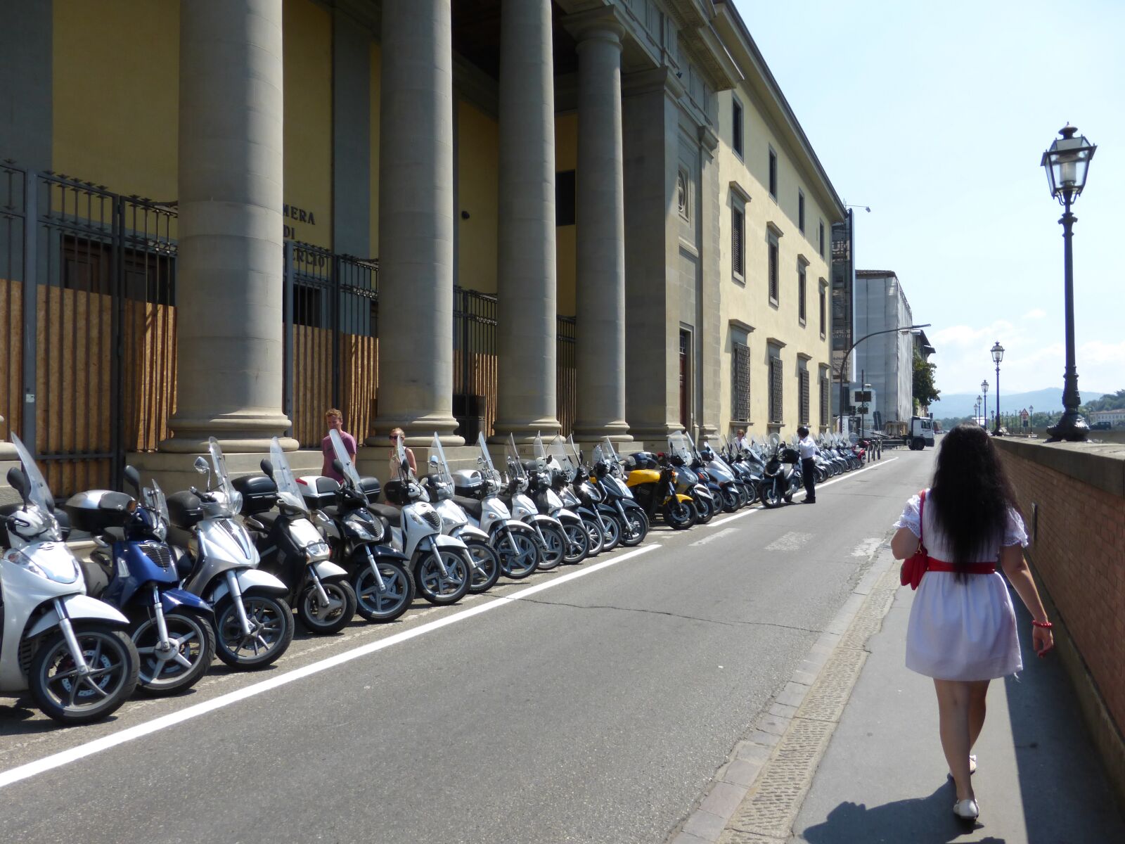 Panasonic Lumix DMC-ZS25 (Lumix DMC-TZ35) sample photo. Italy, florence, streets photography