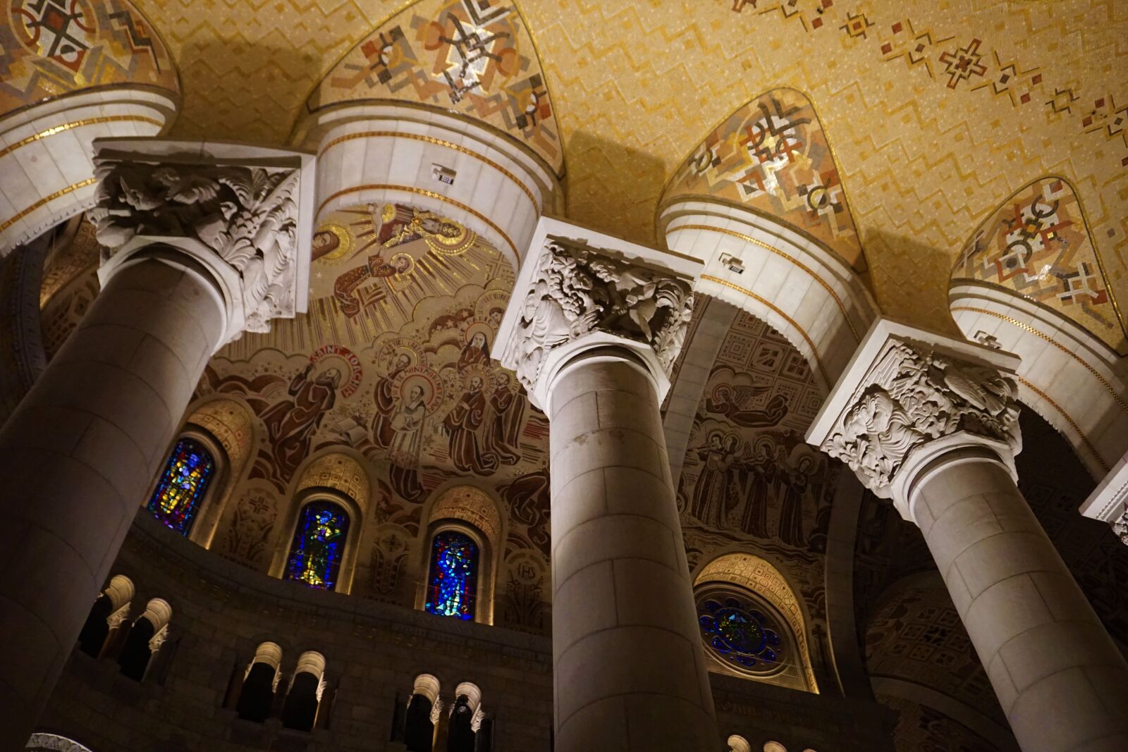 Sony a6000 sample photo. Church, columns, inside, pillars photography