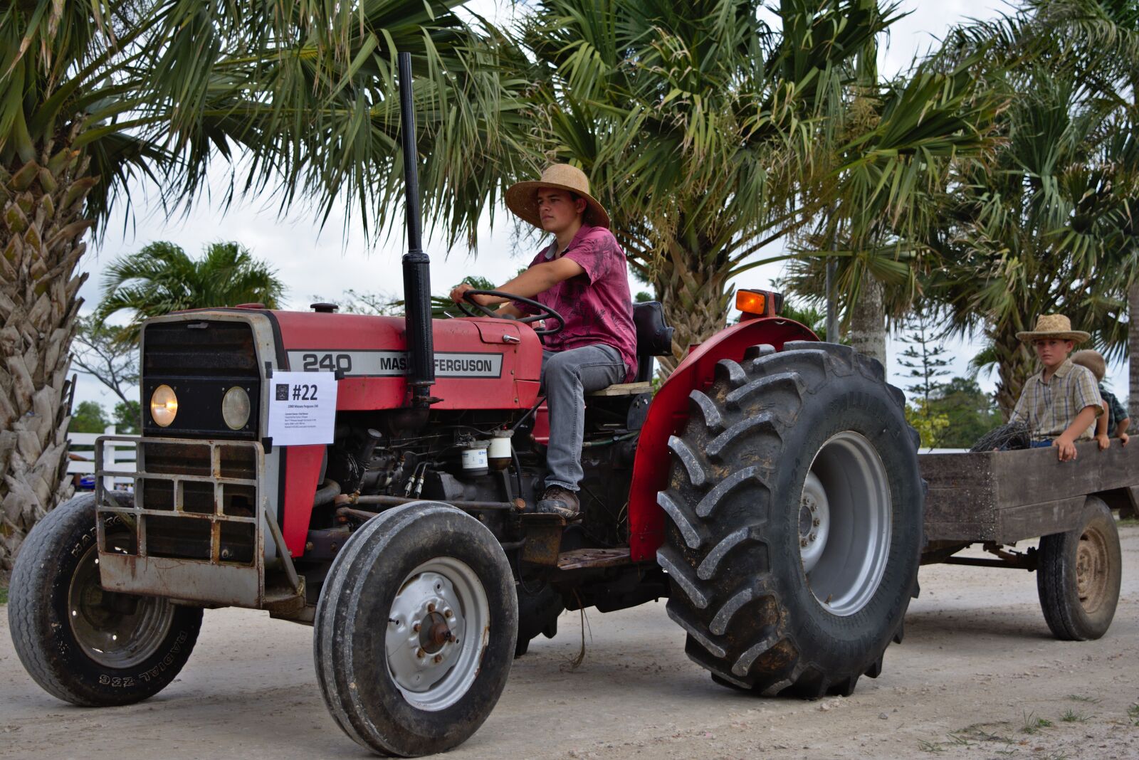 Nikon D7200 sample photo. Vehicle, transportation system, wheel photography