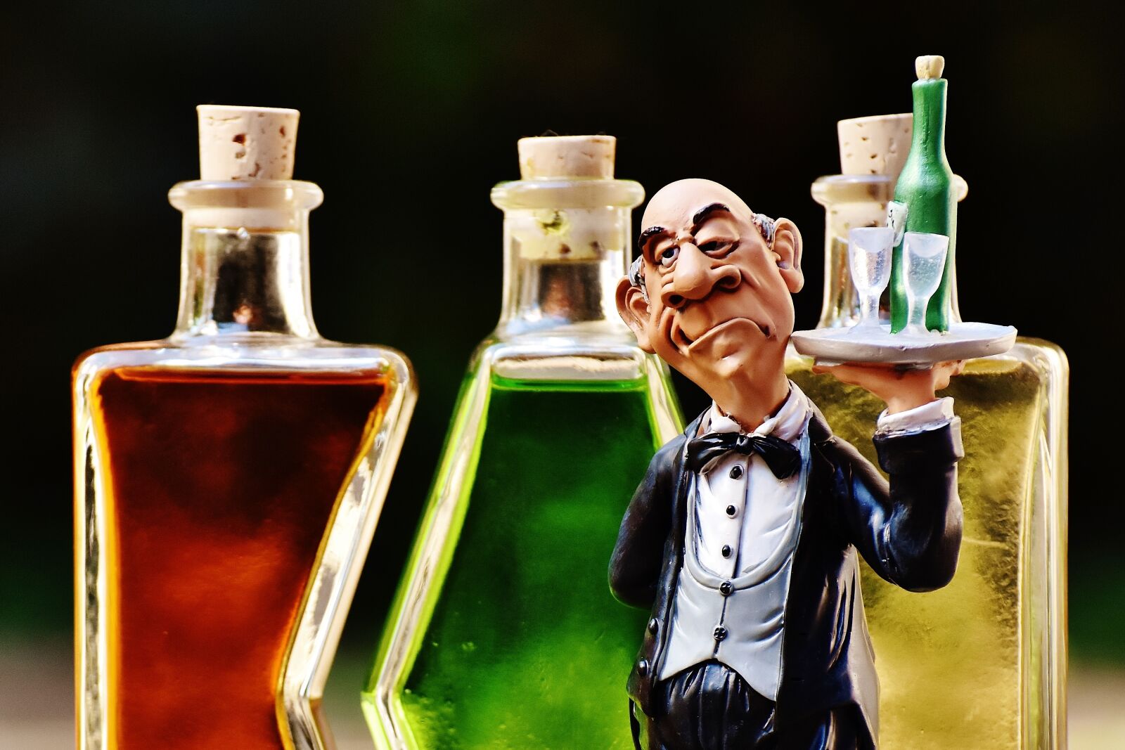 Nikon D7200 sample photo. Waiter, beverages, bottles photography