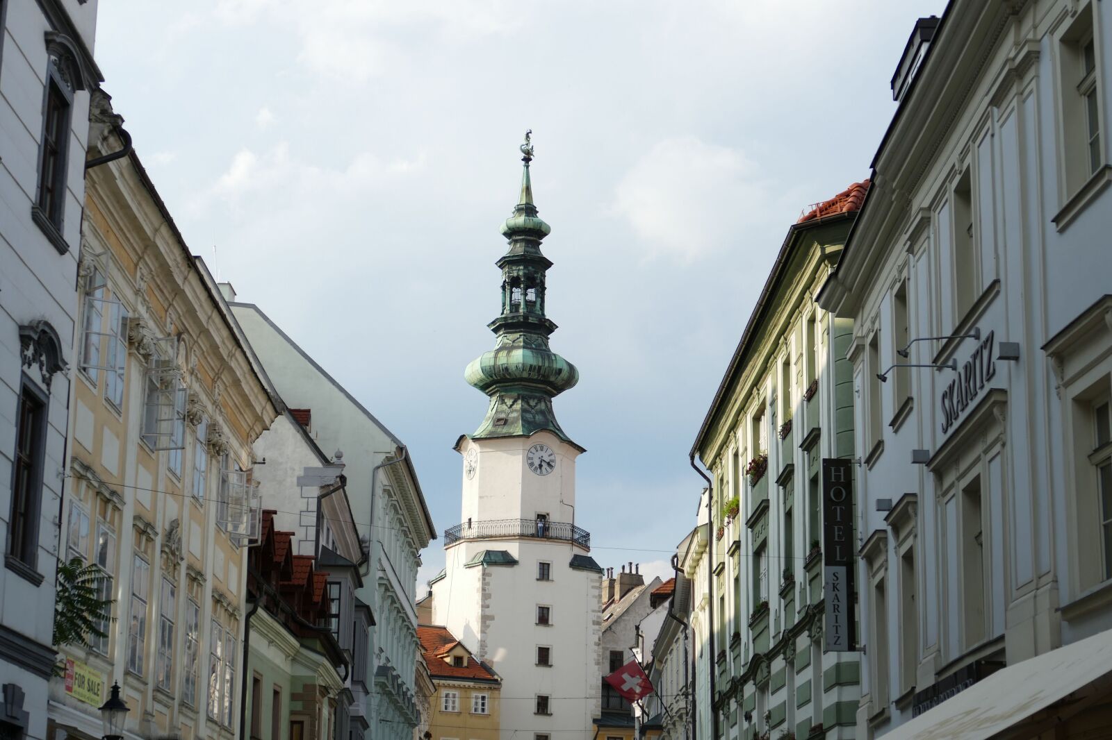 Panasonic Lumix DMC-FZ1000 sample photo. Bratislava, slovakia, city photography