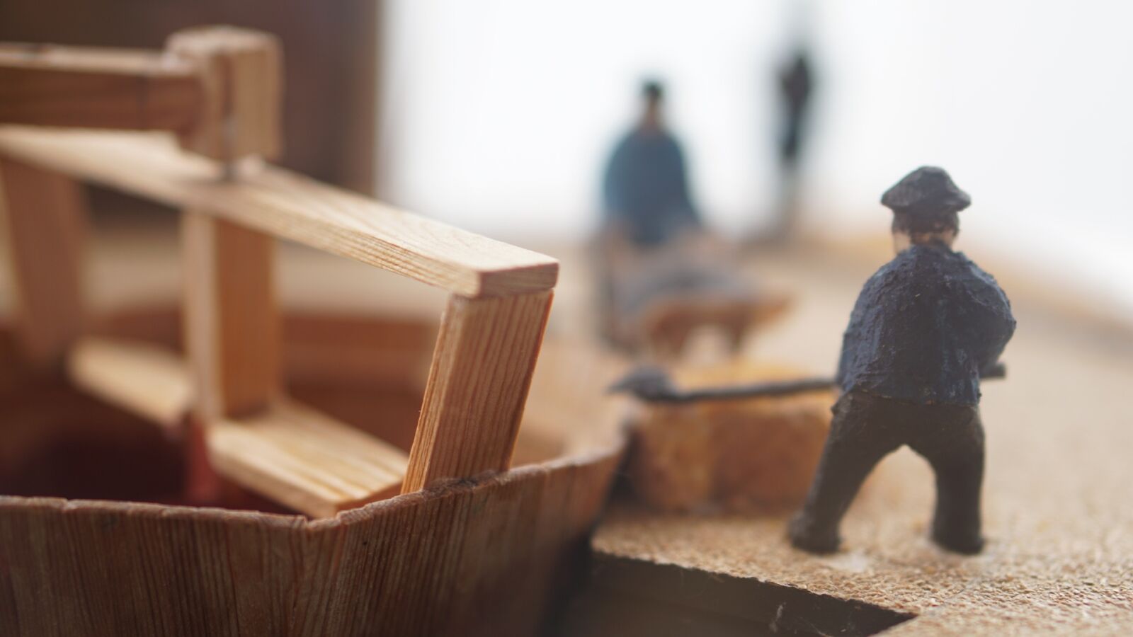 E 50mm F1.8 OSS sample photo. Crafts, thumbnails, carving photography