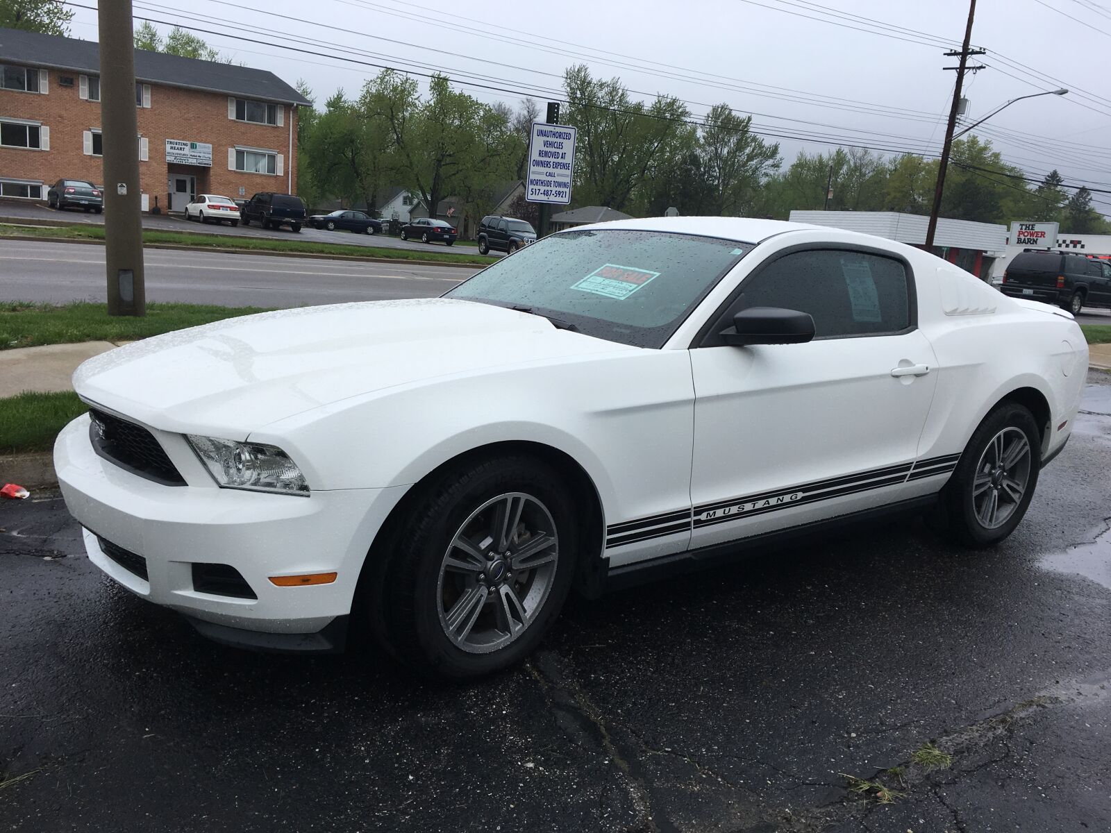 iPhone 6s back camera 4.15mm f/2.2 sample photo. Mustang, car, sale photography