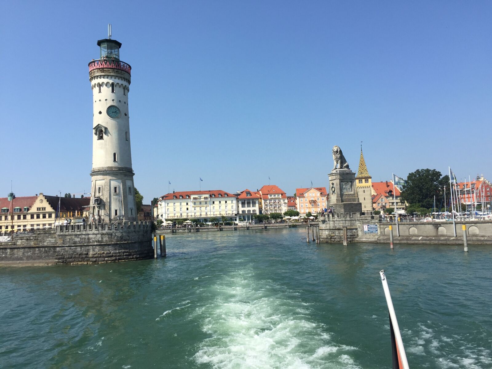 iPhone 6 back camera 4.15mm f/2.2 sample photo. Lake constance, port exit photography