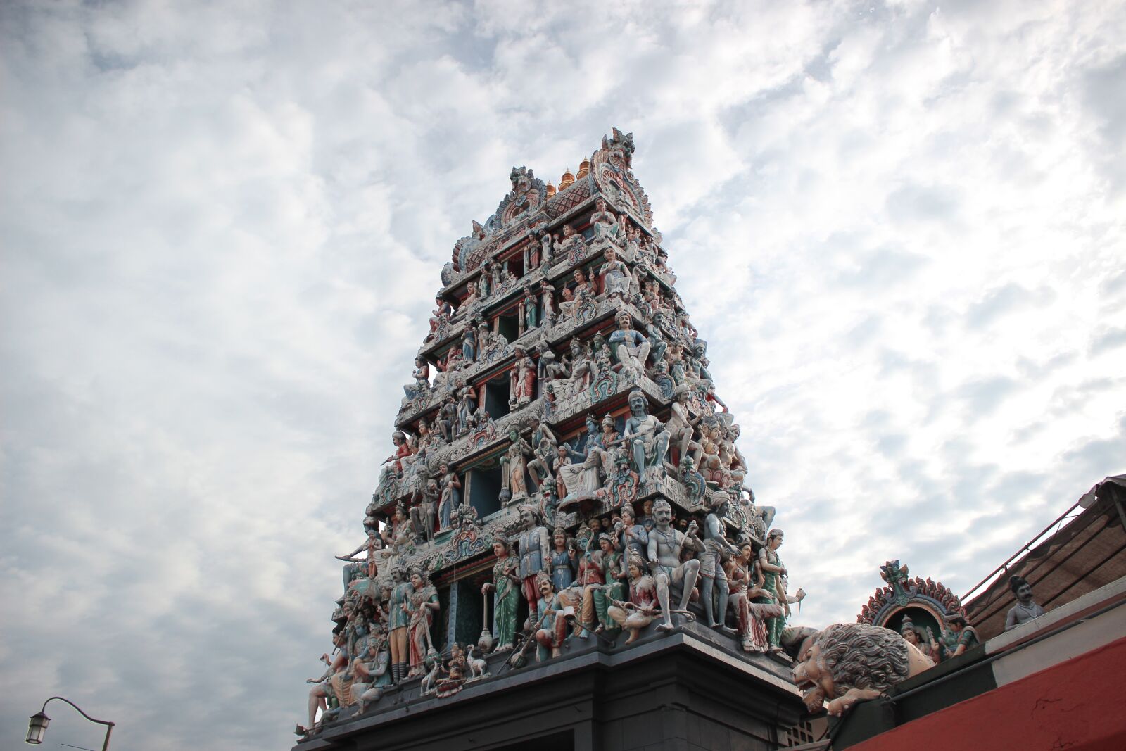 Canon EOS 600D (Rebel EOS T3i / EOS Kiss X5) + Canon EF 50mm F1.8 STM sample photo. Temple, singapore, hindu photography