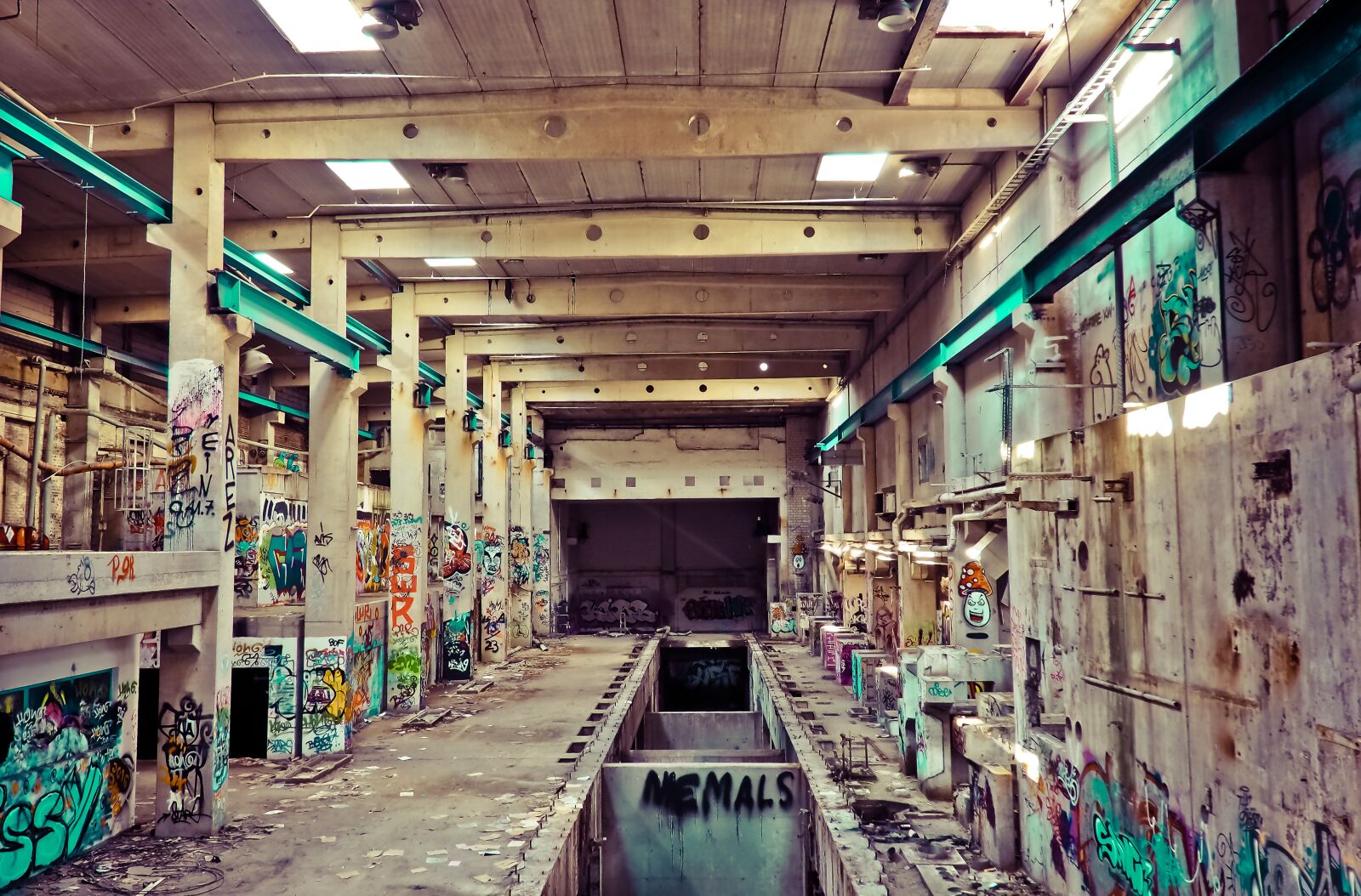 Olympus OM-D E-M10 sample photo. Lost places, abandoned, pforphoto photography