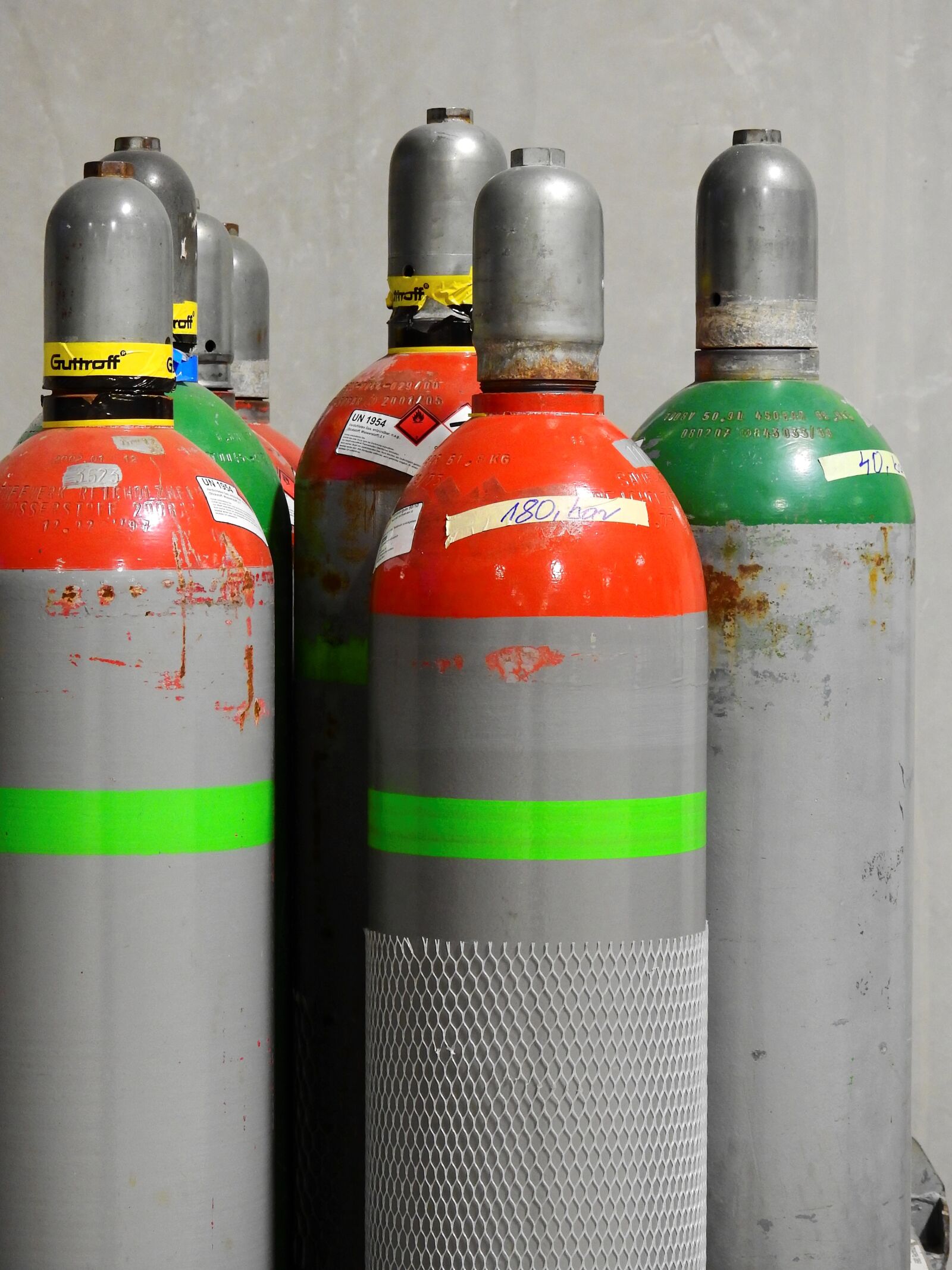 Nikon Coolpix P900 sample photo. Gas, weld, welder photography