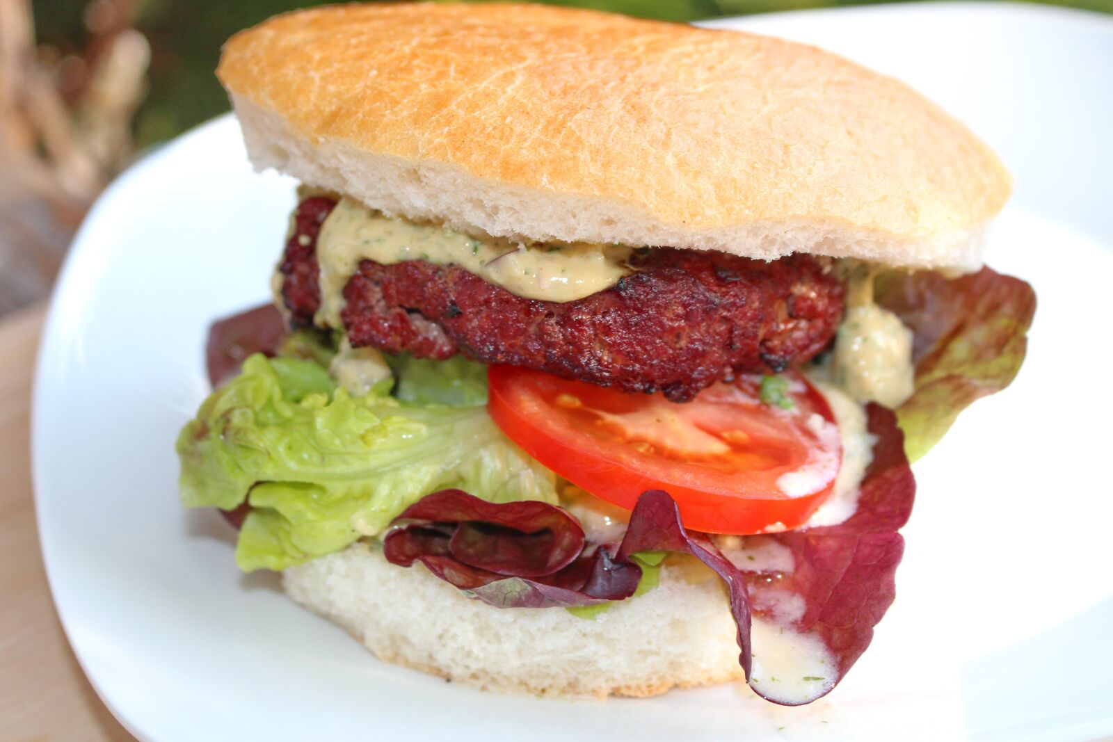 Canon EOS 700D (EOS Rebel T5i / EOS Kiss X7i) sample photo. Hamburger, bbq, burger photography