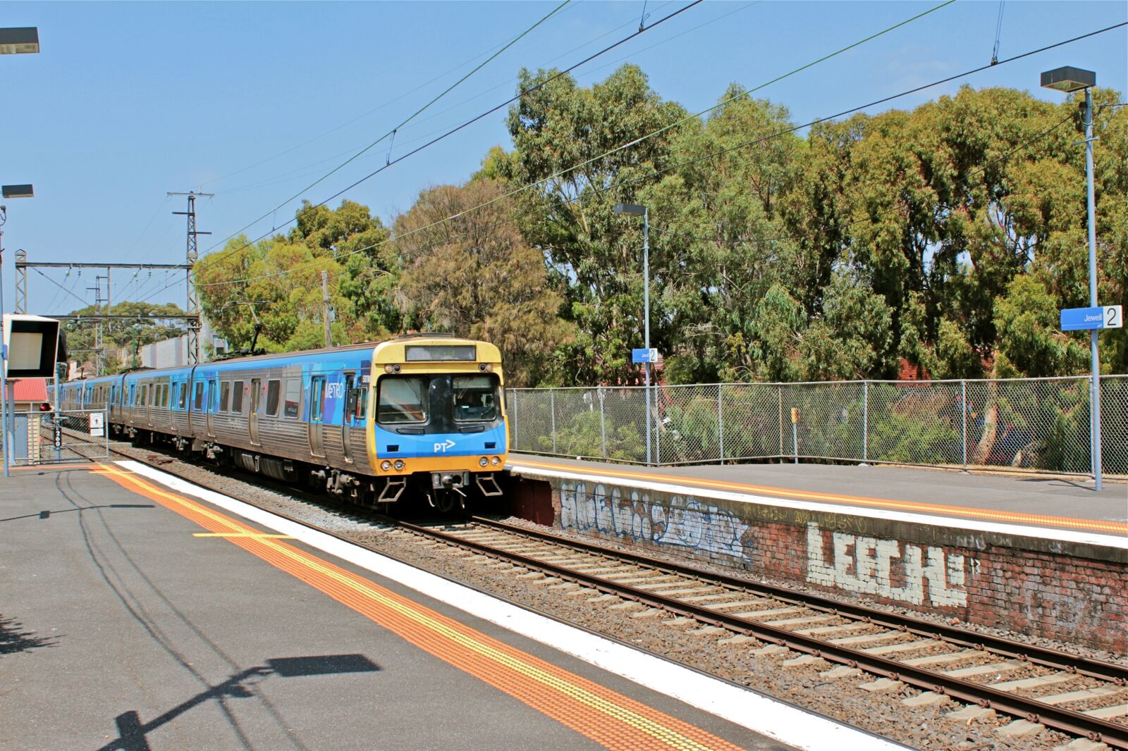 Canon EOS 600D (Rebel EOS T3i / EOS Kiss X5) sample photo. Australia, melbourne, city photography