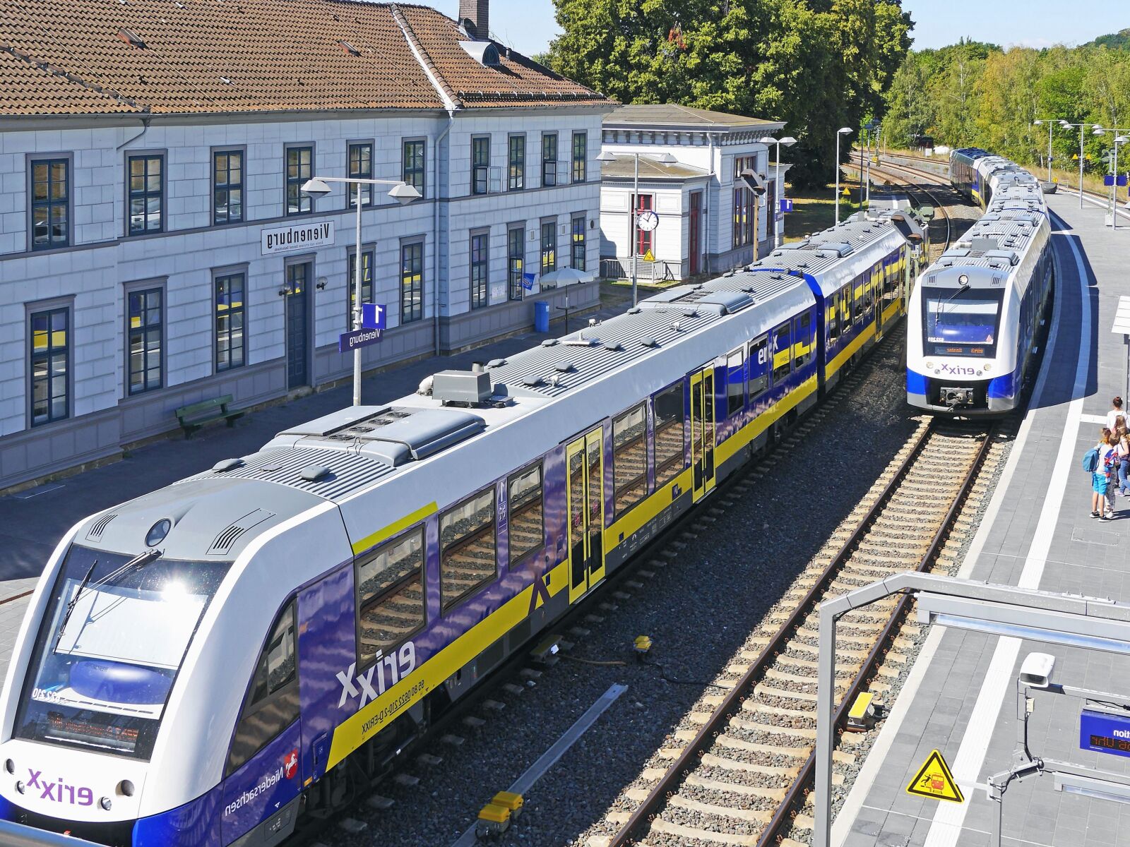 Panasonic Lumix DMC-GH3 sample photo. Station, transport, city, travel photography