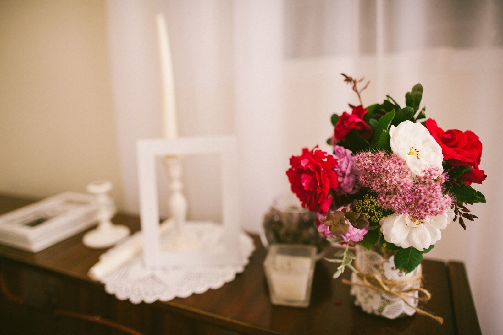 Canon EOS 5D sample photo. Flowers, frame, decor photography