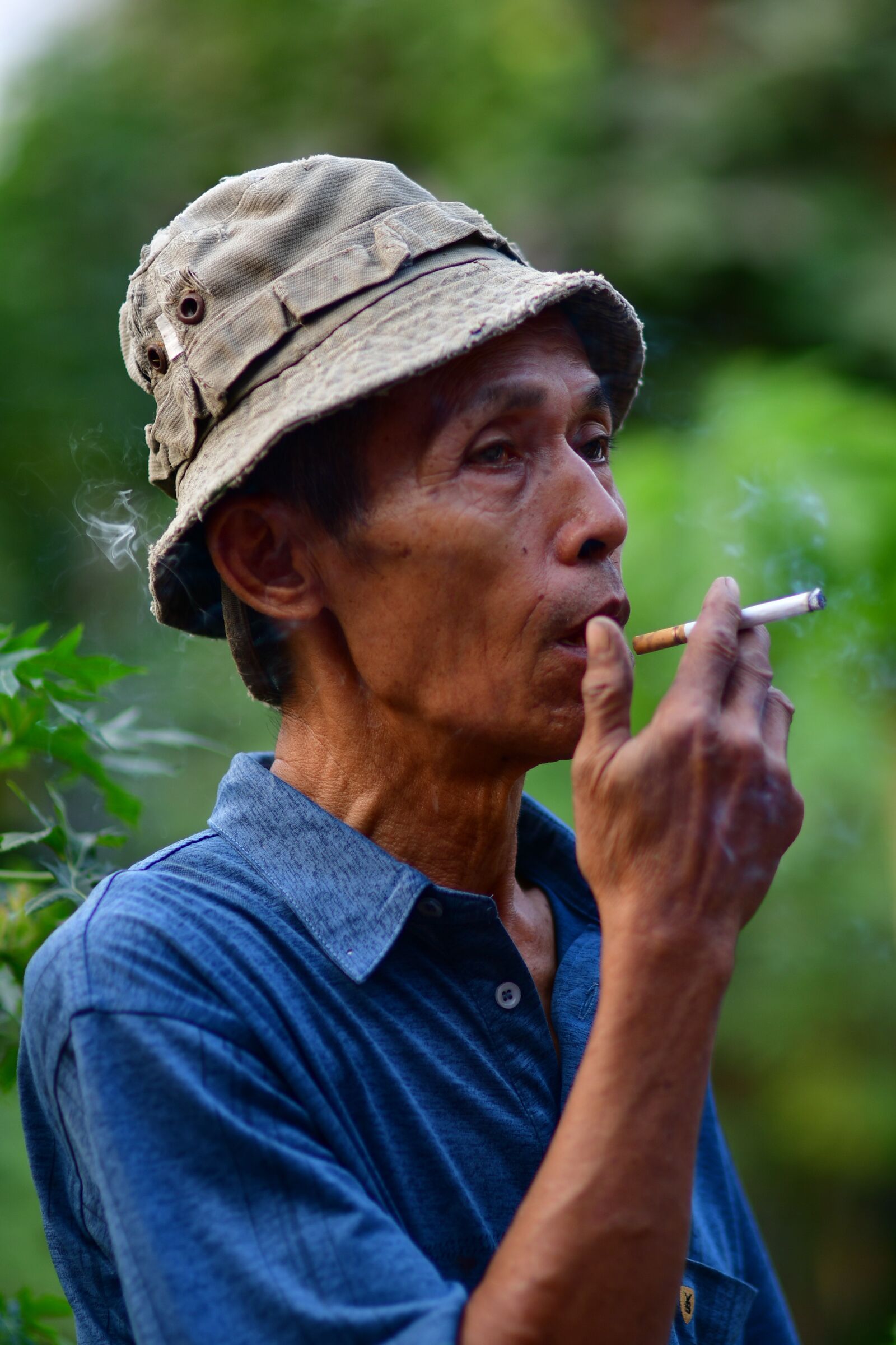 Nikon D500 sample photo. Portrait, old man, smoking photography