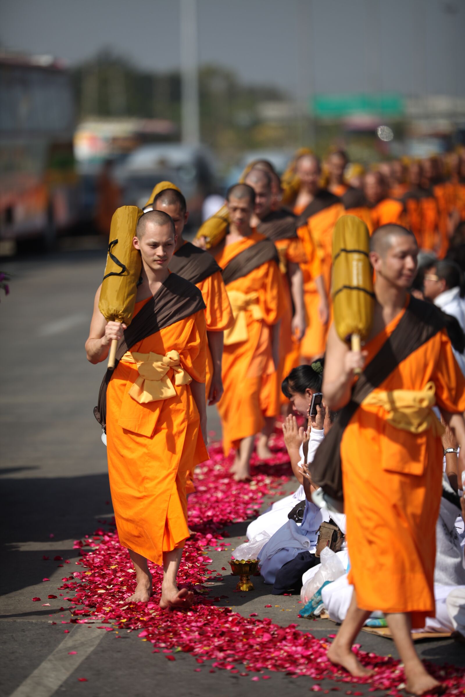 Canon EOS 5D Mark II sample photo. Buddhists, monks, buddhism photography