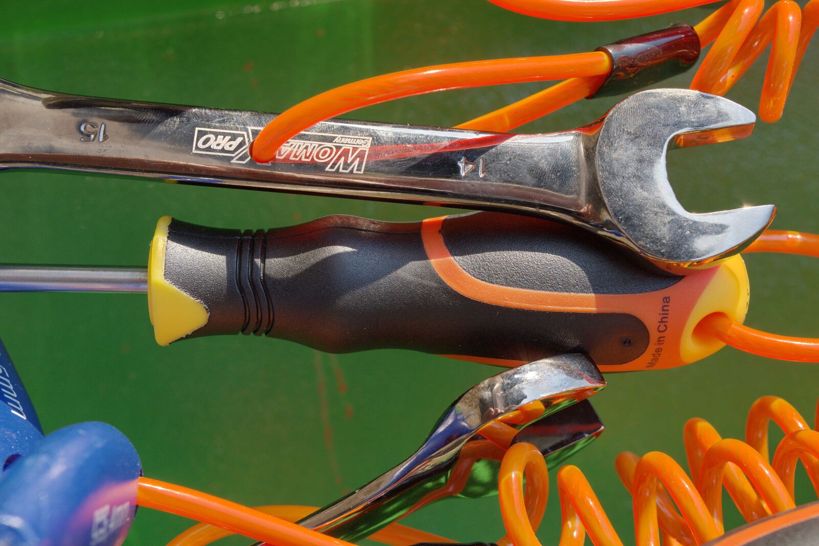 Nikon D5500 sample photo. Chrome, hand tool, screwdriver photography