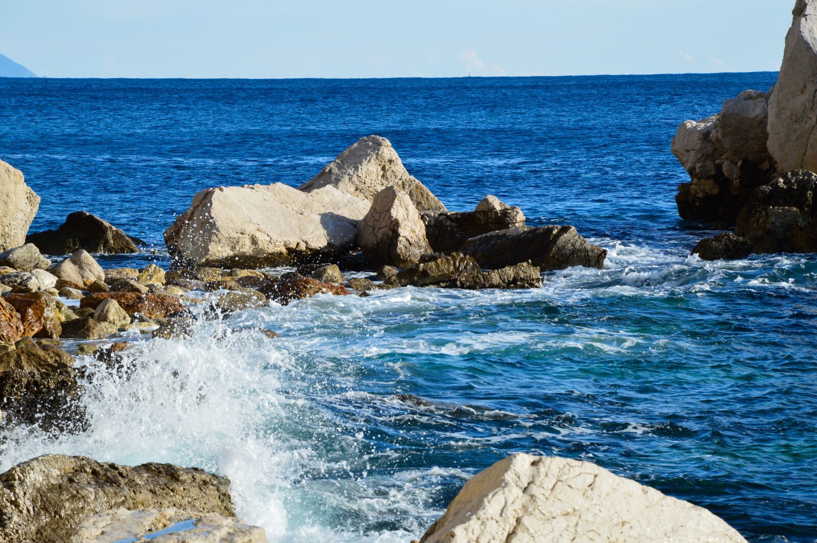 Nikon D3200 sample photo. Sea, marseille, holiday photography