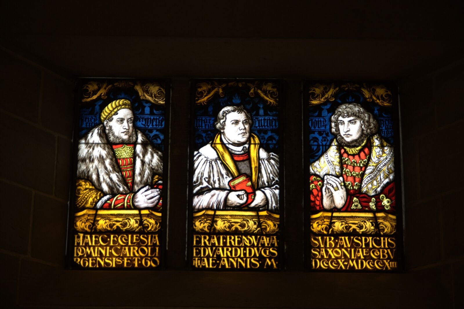 Canon EOS 450D (EOS Rebel XSi / EOS Kiss X2) sample photo. Window, church window, church photography