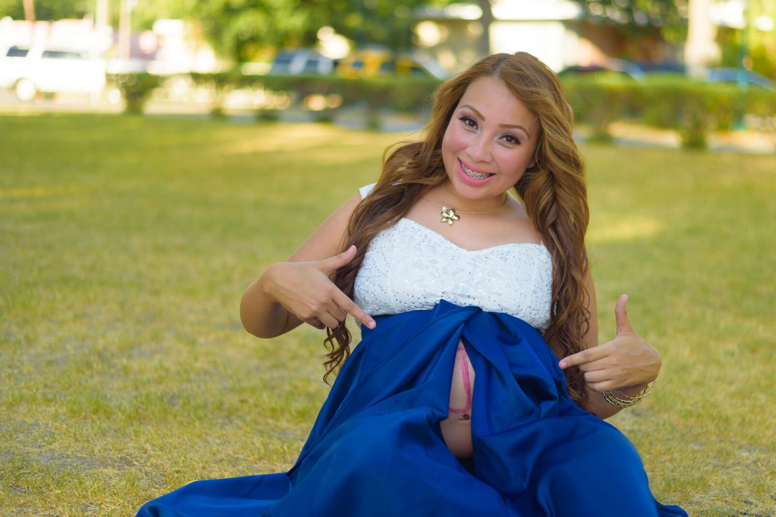 Nikon D750 sample photo. Pregnant, summer, lawn photography