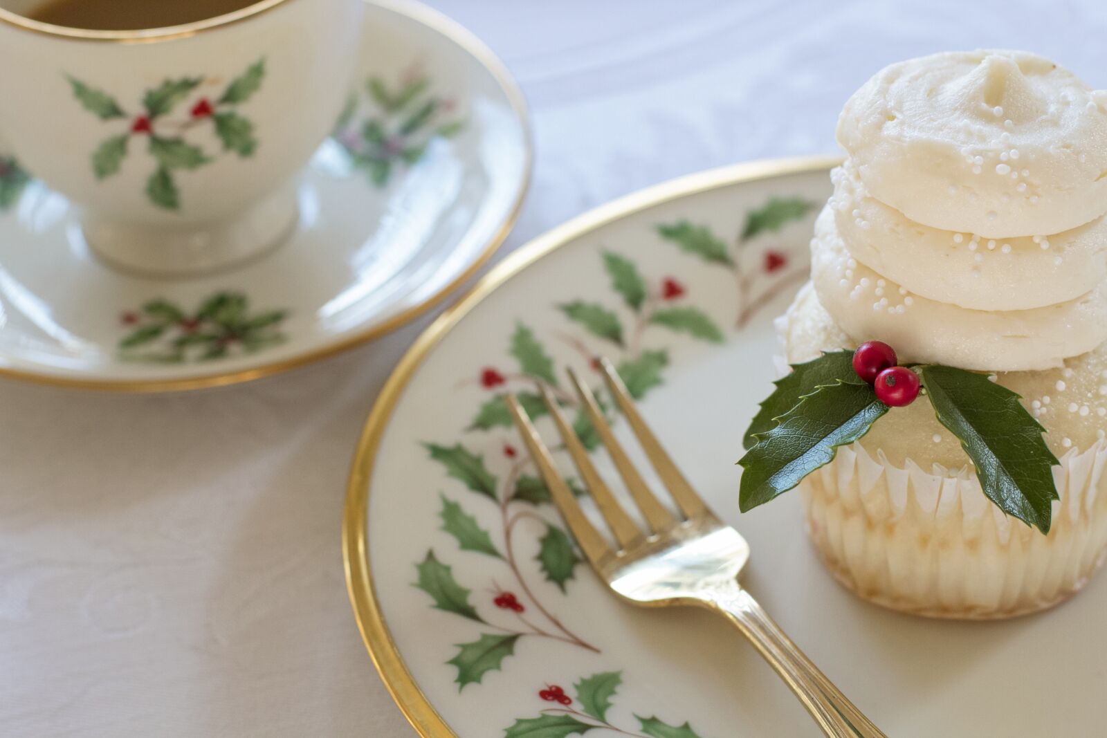 Canon EF 50mm F1.4 USM sample photo. Christmas dinner, christmas, christmas photography