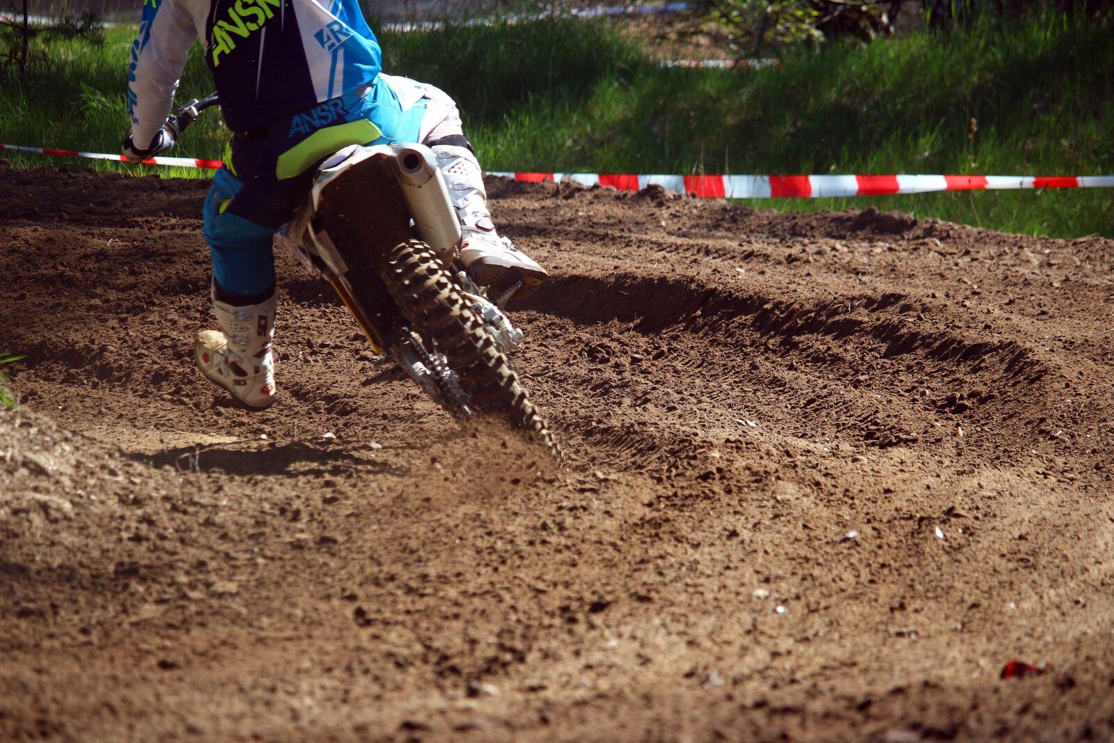 Canon EOS 100D (EOS Rebel SL1 / EOS Kiss X7) sample photo. Motocross, enduro, motorcycle photography