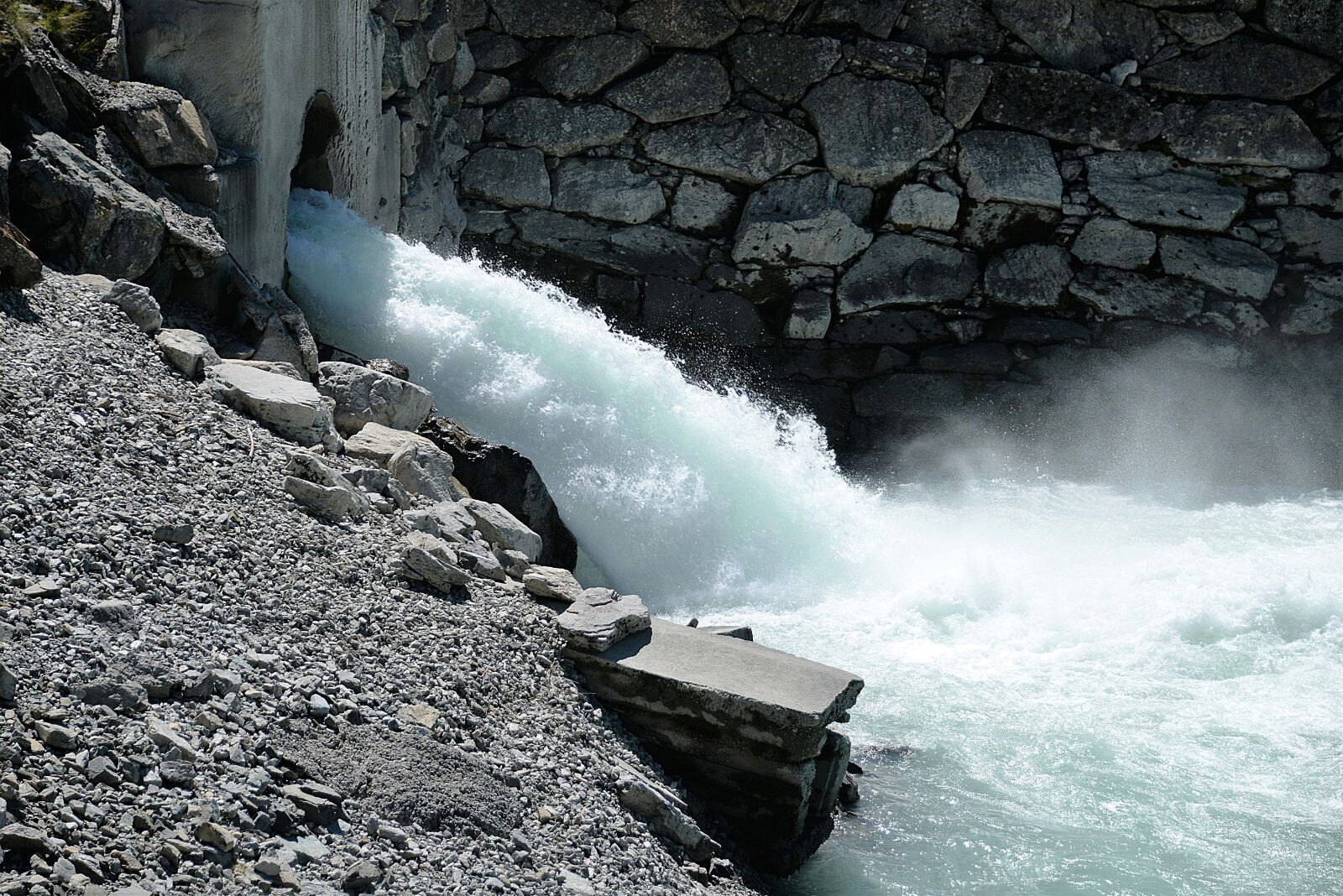 Nikon D610 sample photo. Water, flow, roaring photography