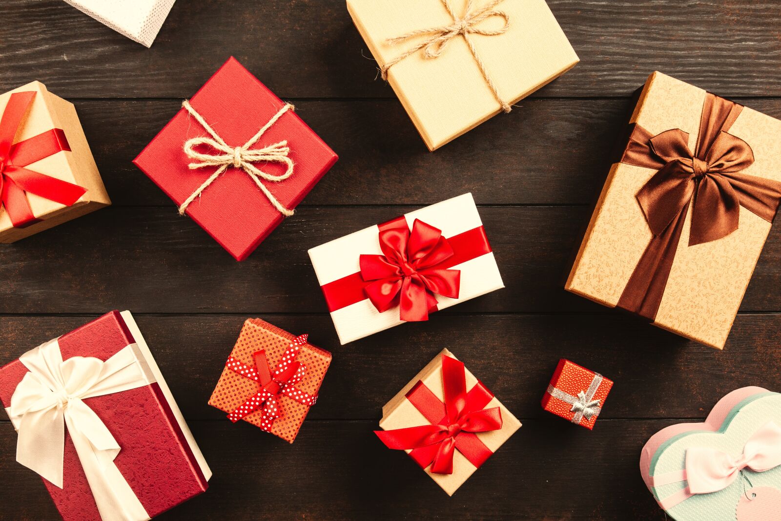 Canon EOS 5D Mark II sample photo. Gift, box, christmas photography