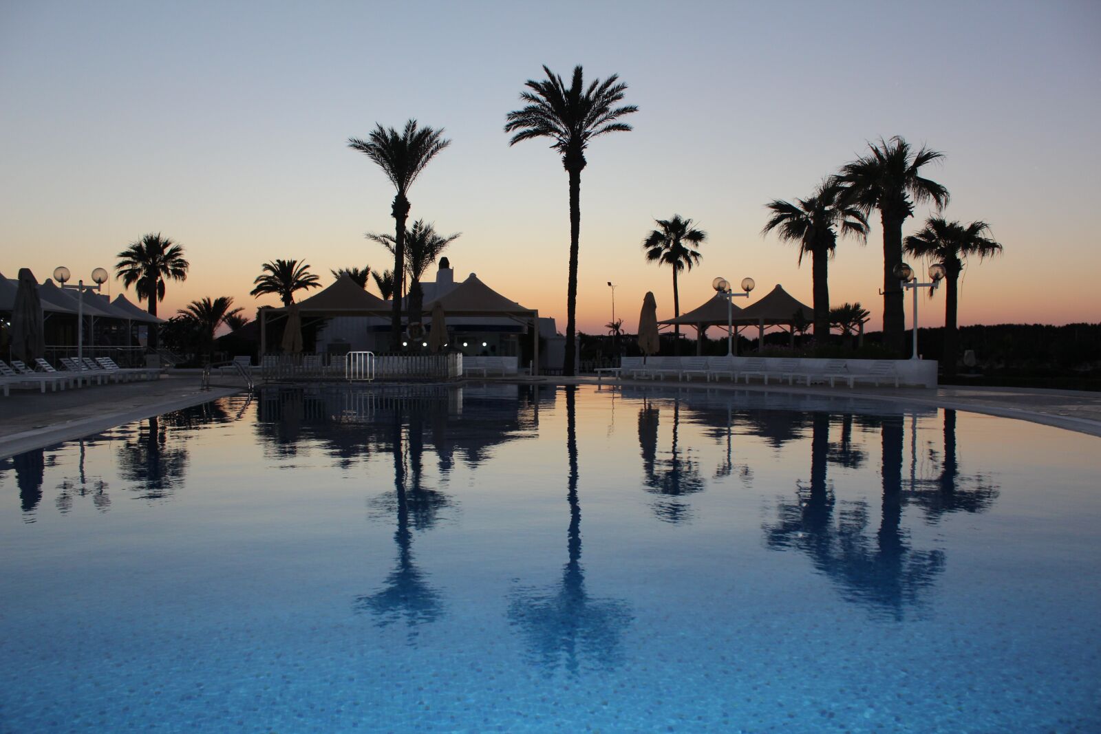 Canon EOS 600D (Rebel EOS T3i / EOS Kiss X5) sample photo. Sea, tunisia, coast photography