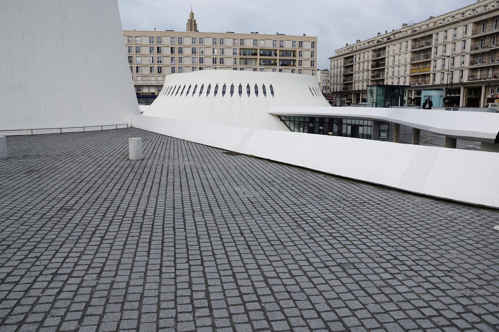Sony ILCA-77M2 + Sony DT 16-50mm F2.8 SSM sample photo. Le havre, hall, france photography