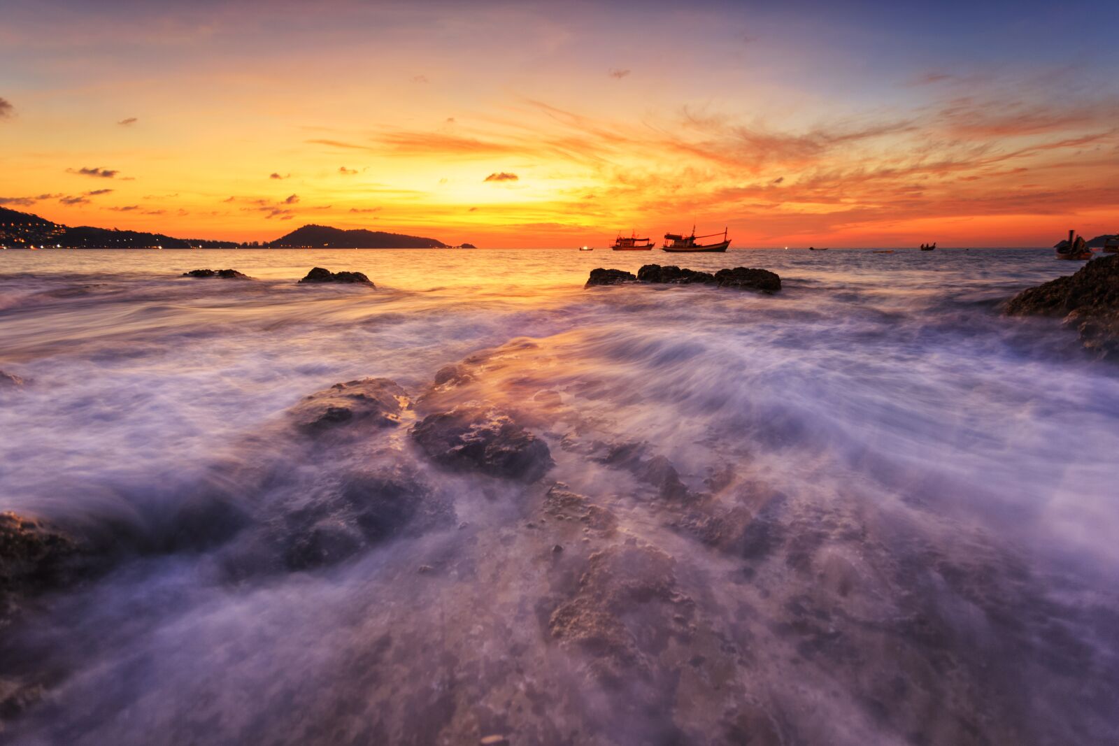 Canon EOS 6D + Canon EF 17-40mm F4L USM sample photo. Landscape, seascape, sunset photography