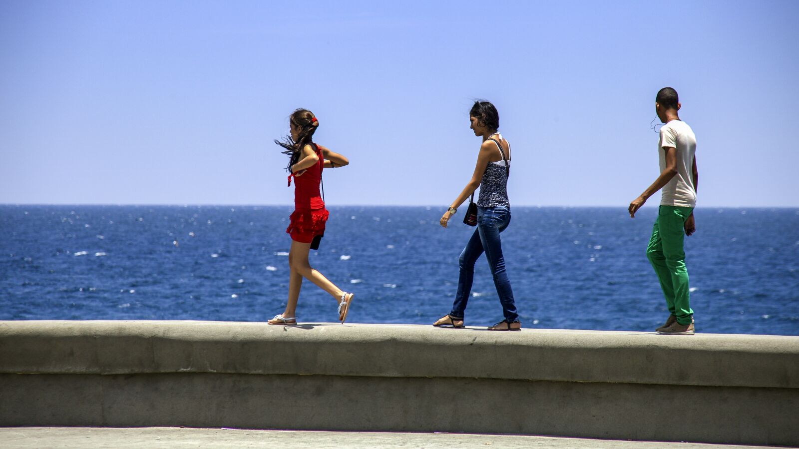 Canon EOS 5D Mark II sample photo. Cuba, havana, sea photography