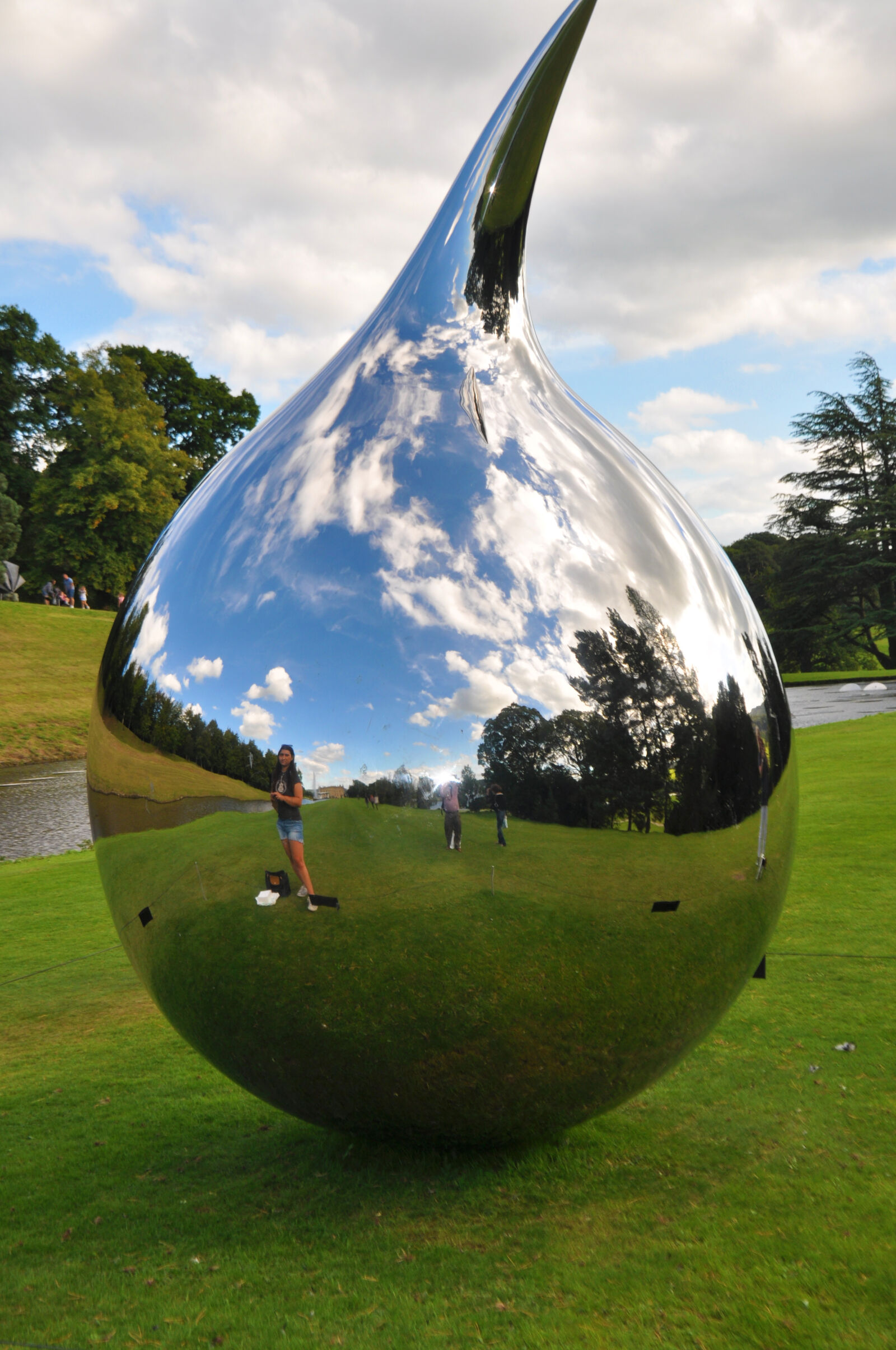 Nikon D90 sample photo. Clouds, reflection, statue photography