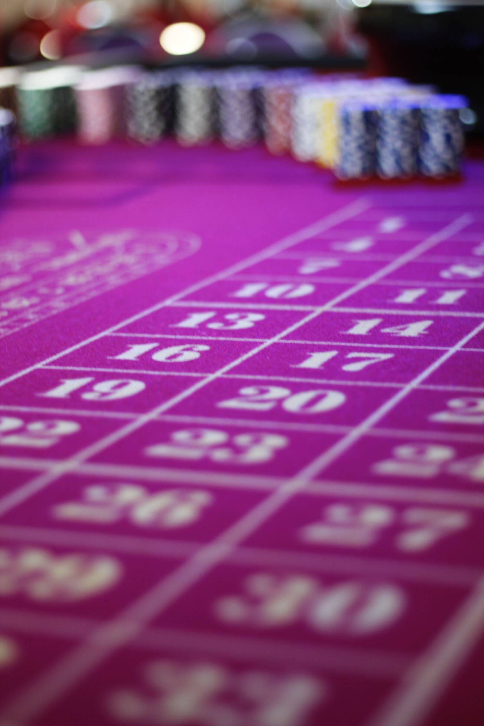 Canon EOS 600D (Rebel EOS T3i / EOS Kiss X5) + Canon EF 50mm F1.8 STM sample photo. Casino, play, las vegas photography