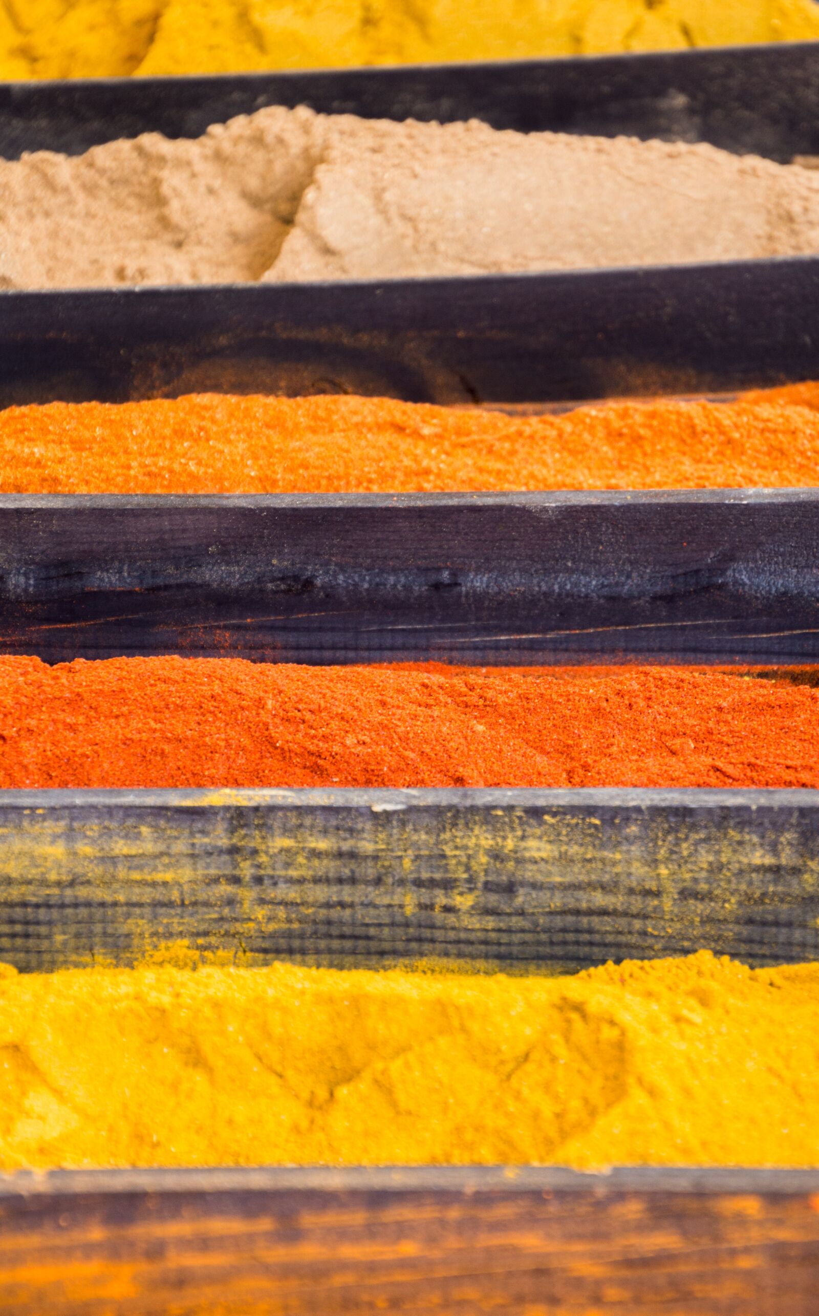 Canon EOS 70D sample photo. Spices, curry, market stall photography