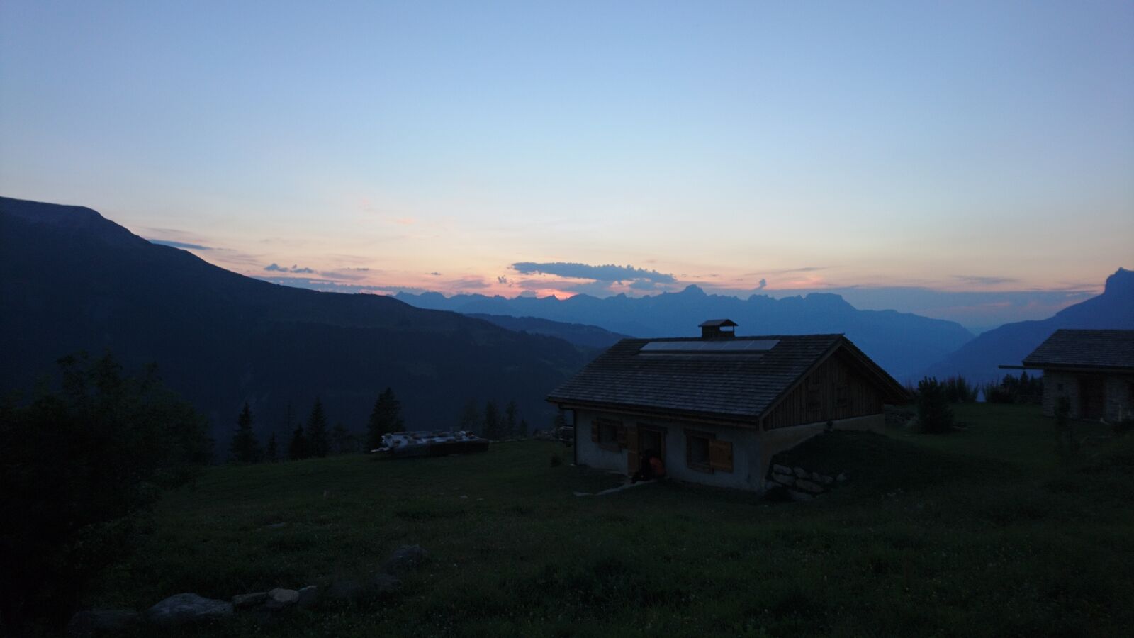 Sony Xperia X Compact sample photo. Sunset, mountain, chalet photography