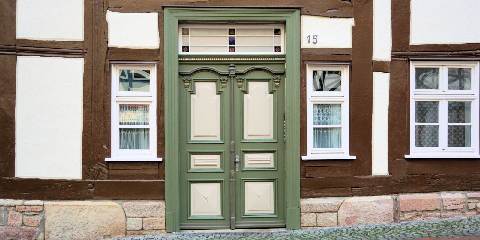 Sony a6000 sample photo. Front door, door, input photography