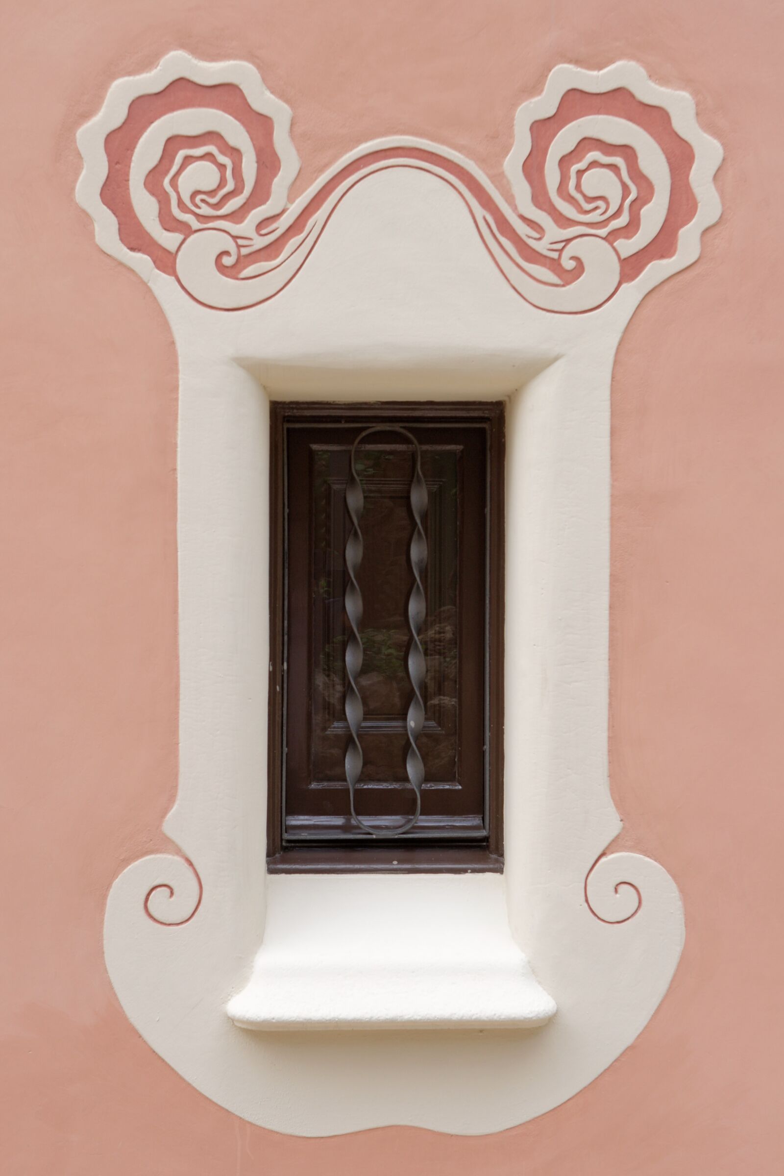 Canon EOS 20D sample photo. Architecture, window, gaudi photography