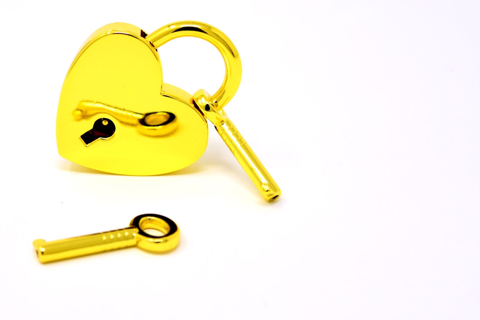 Nikon D7200 sample photo. Key to the heart photography