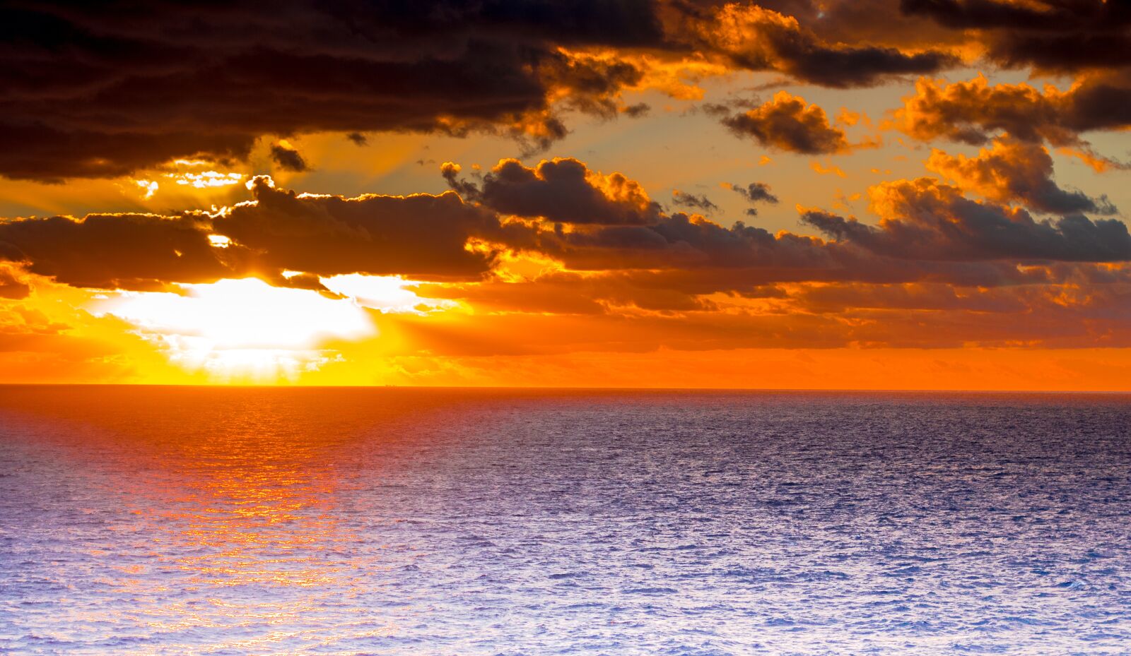 Canon EOS 750D (EOS Rebel T6i / EOS Kiss X8i) sample photo. Sunset, ocean, sky photography