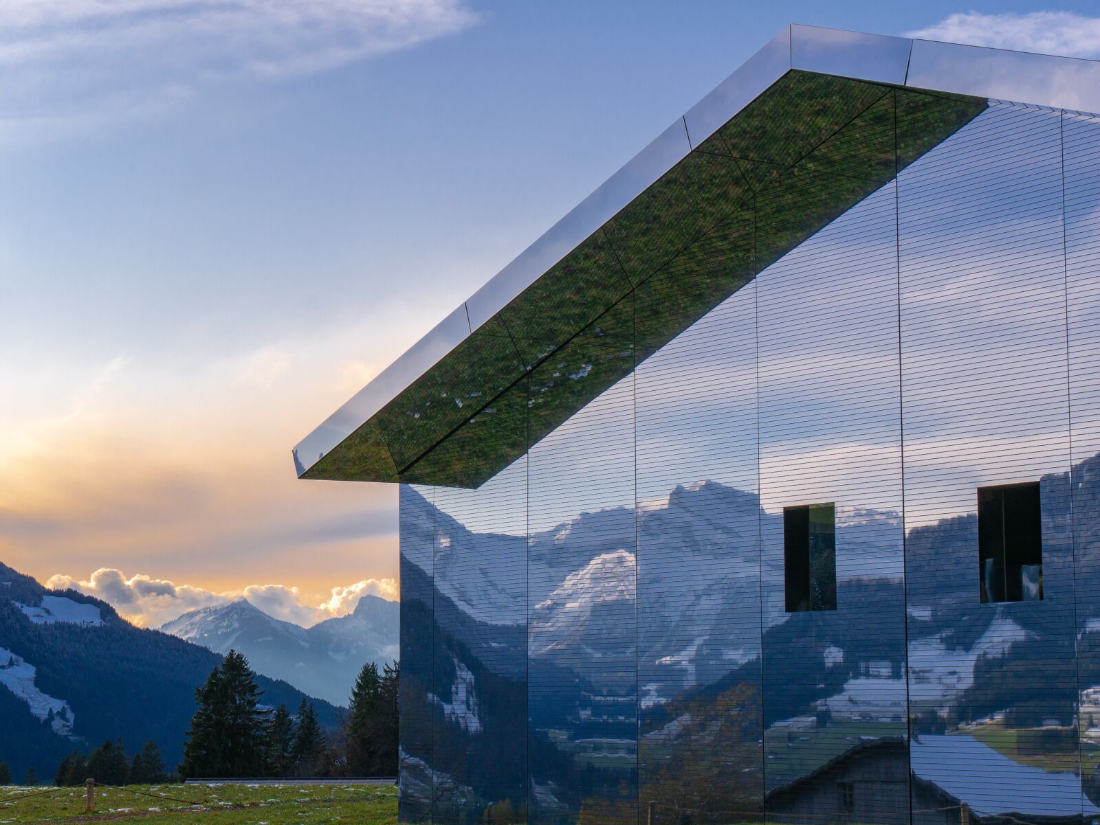 Panasonic DMC-G81 sample photo. Mirror house, mirroring, mountain photography