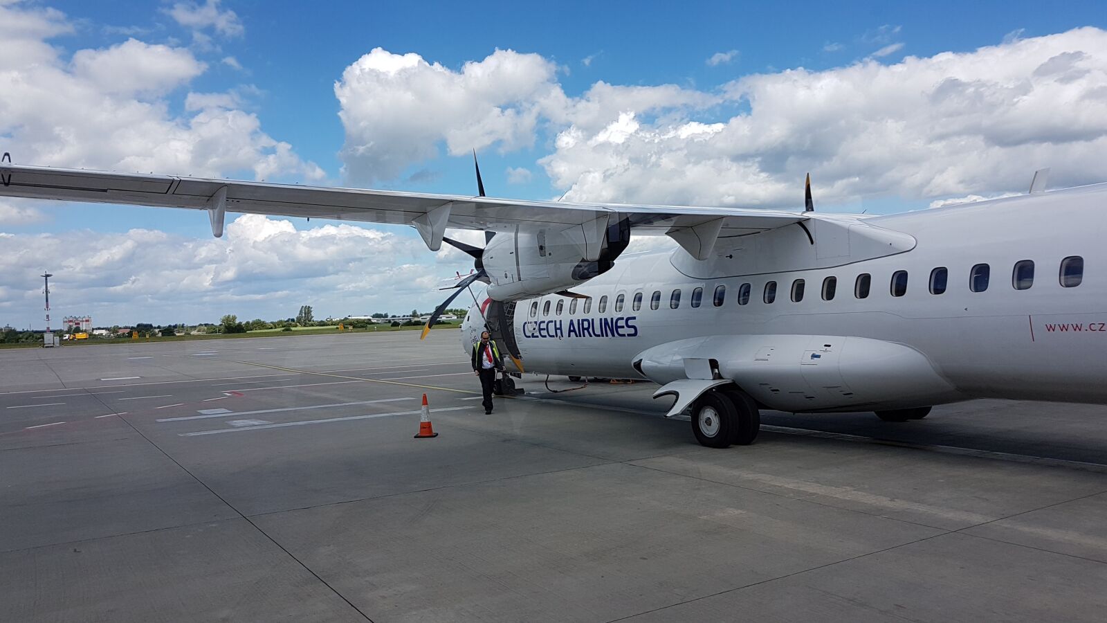 Samsung Galaxy S7 sample photo. Aircraft, atr-72, czech air photography